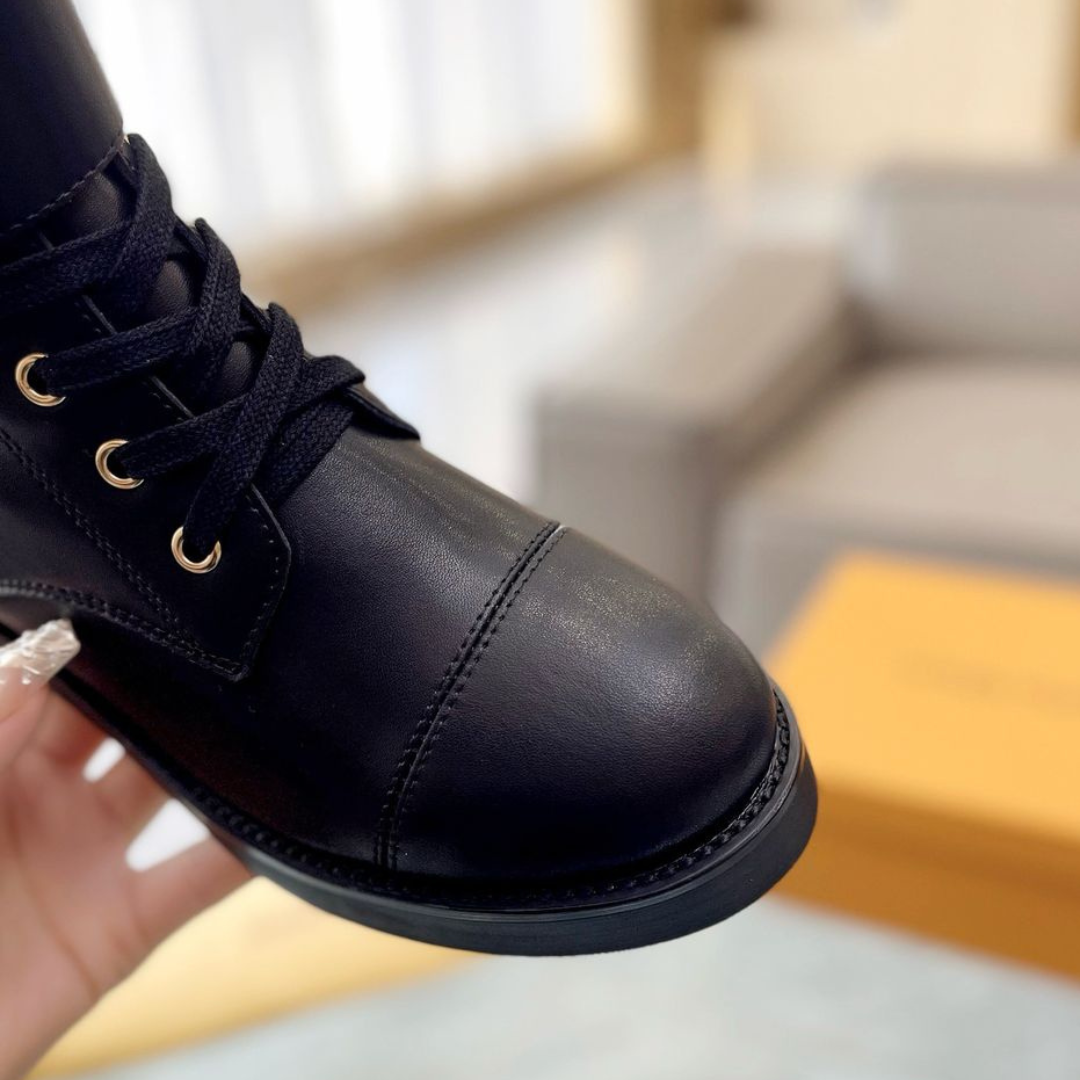 LV Wonderland Black Logo Boot