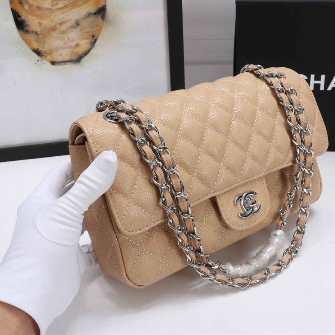 CHN Classic Bag Beige with silver details 25cm