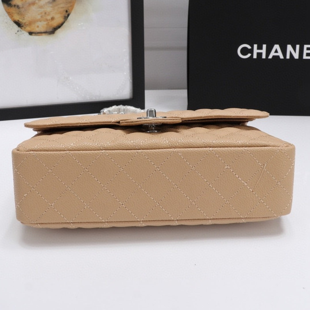 CHN Classic Bag Beige with silver details 25cm