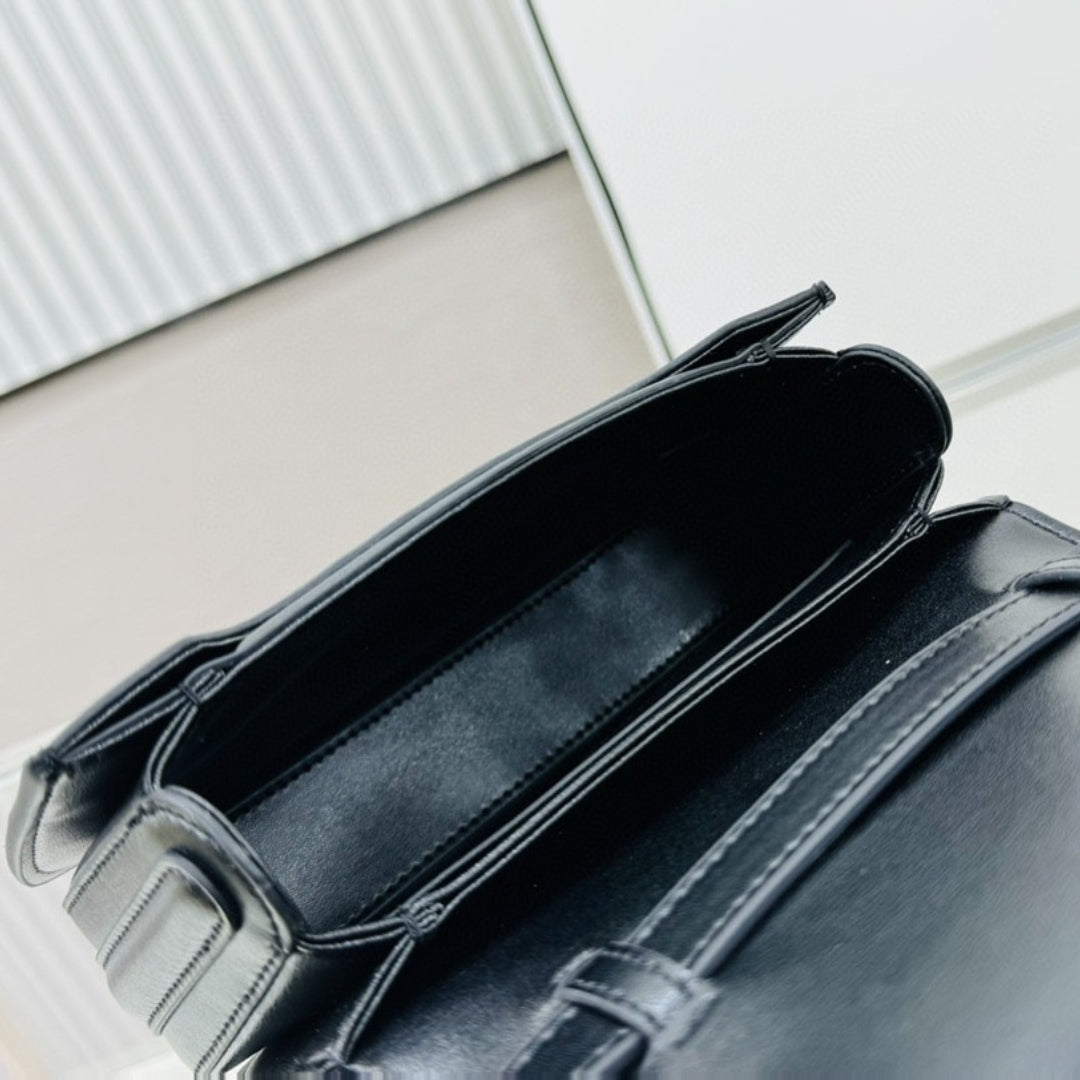 Dio 30 Montaigne Avenue Top Handle Bag Black 19cm