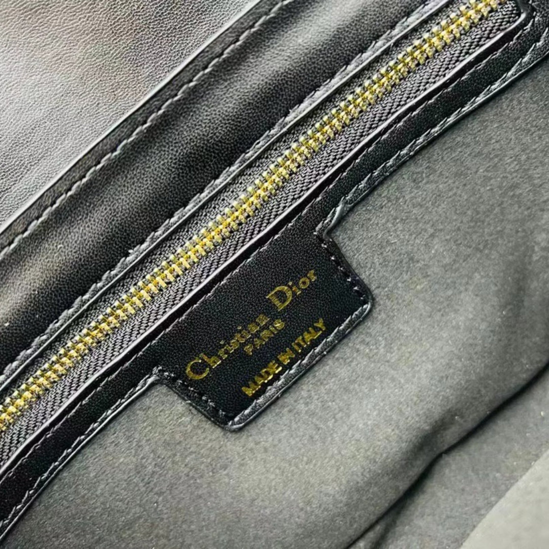 Dio Signature Black Bag 19cm