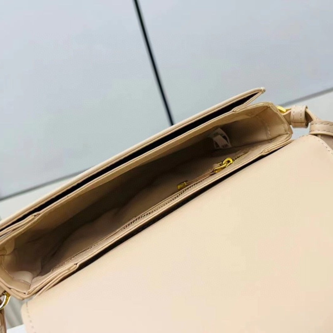 Dio Signature Beige Bag 19cm