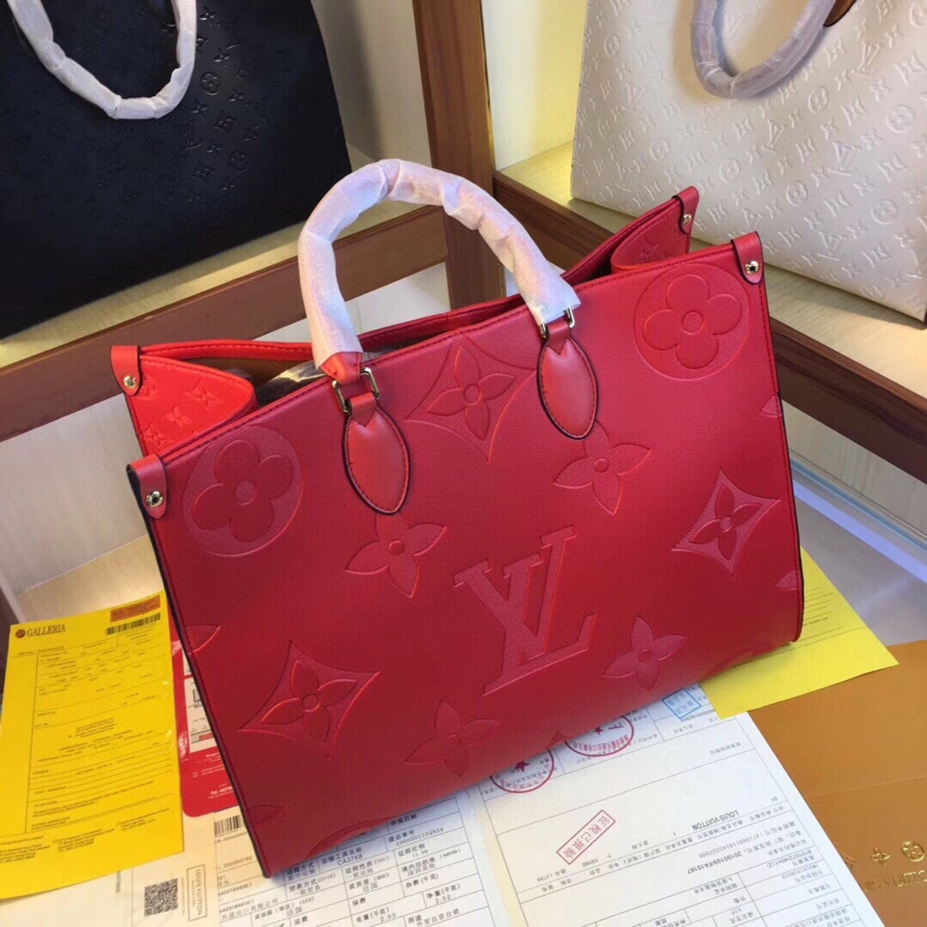 LV On The Go Bag Red Leather 41cm Large