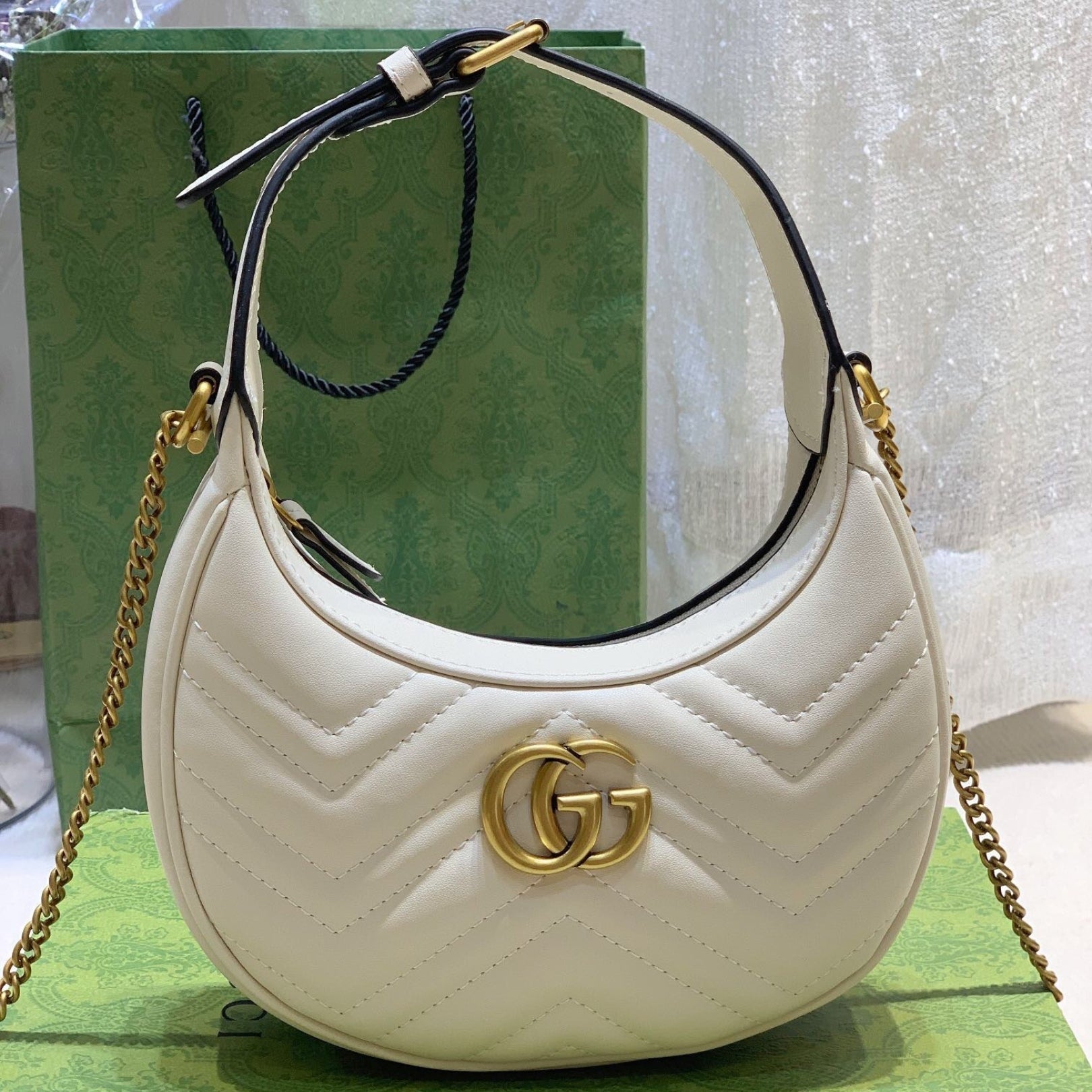 GG Marmont Mini half-moon bag White 21cm
