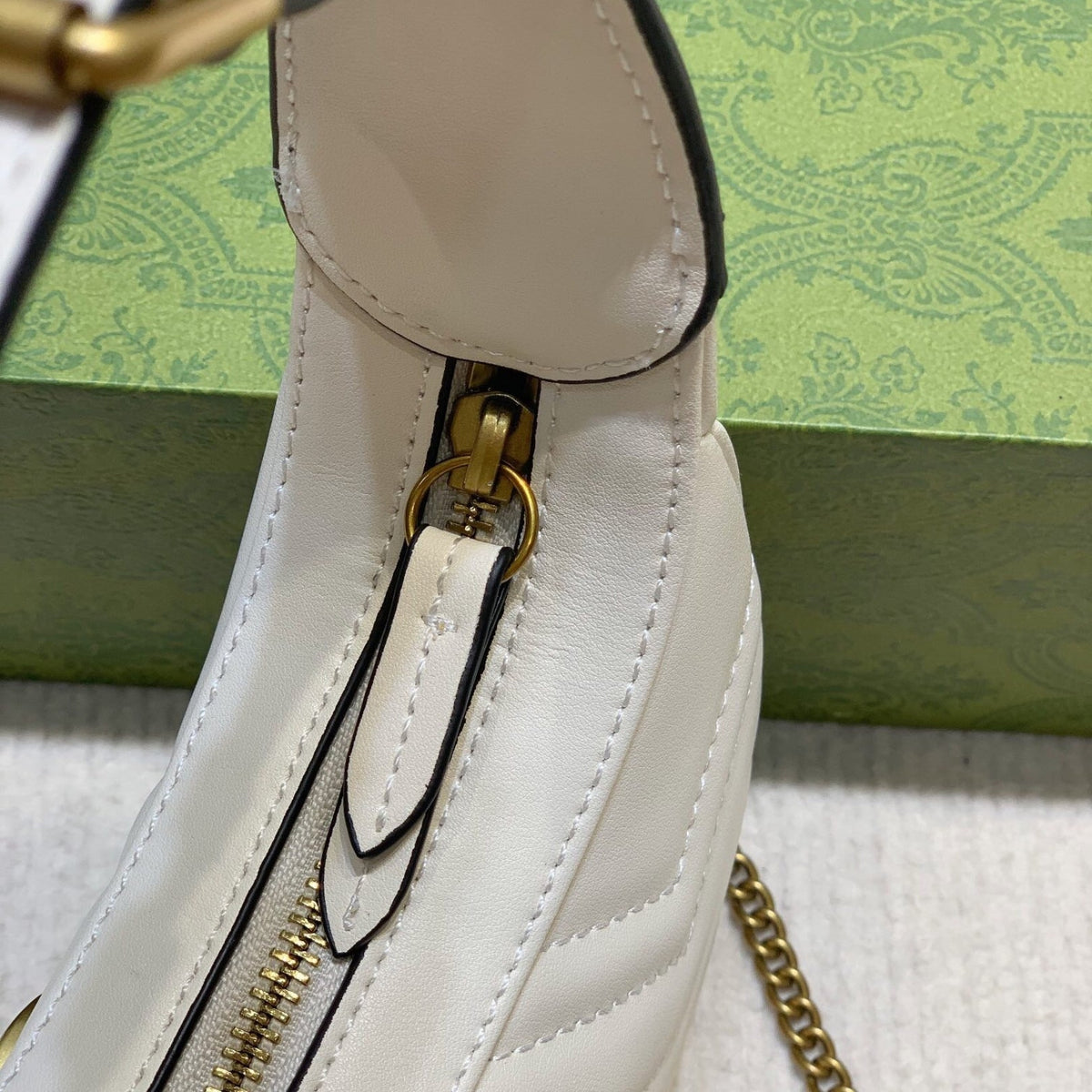 GG Marmont Mini half-moon bag White 21cm