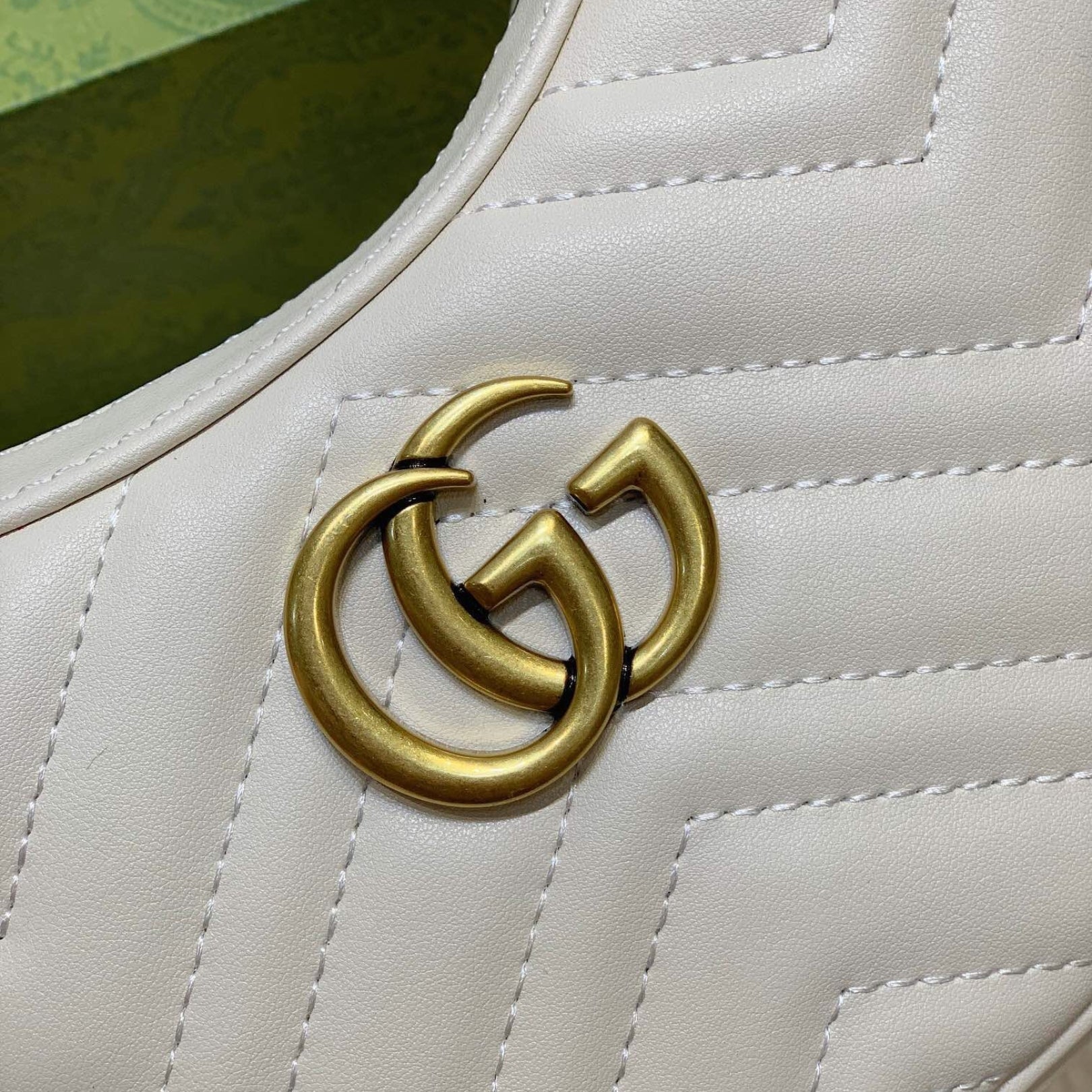 GG Marmont Mini half-moon bag White 21cm