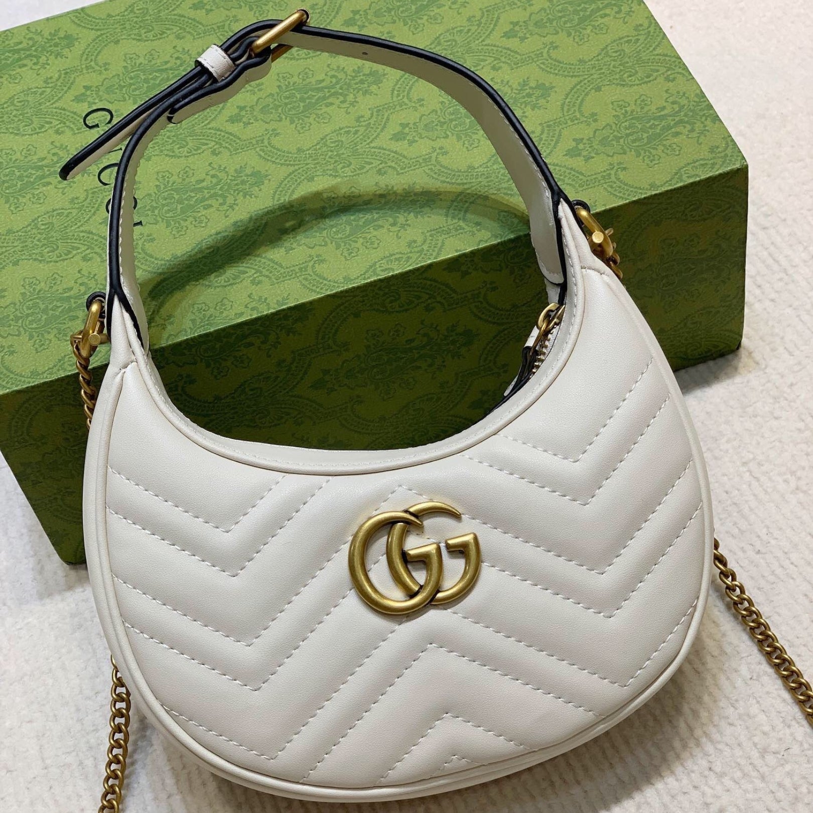 GG Marmont Mini half-moon bag White 21cm