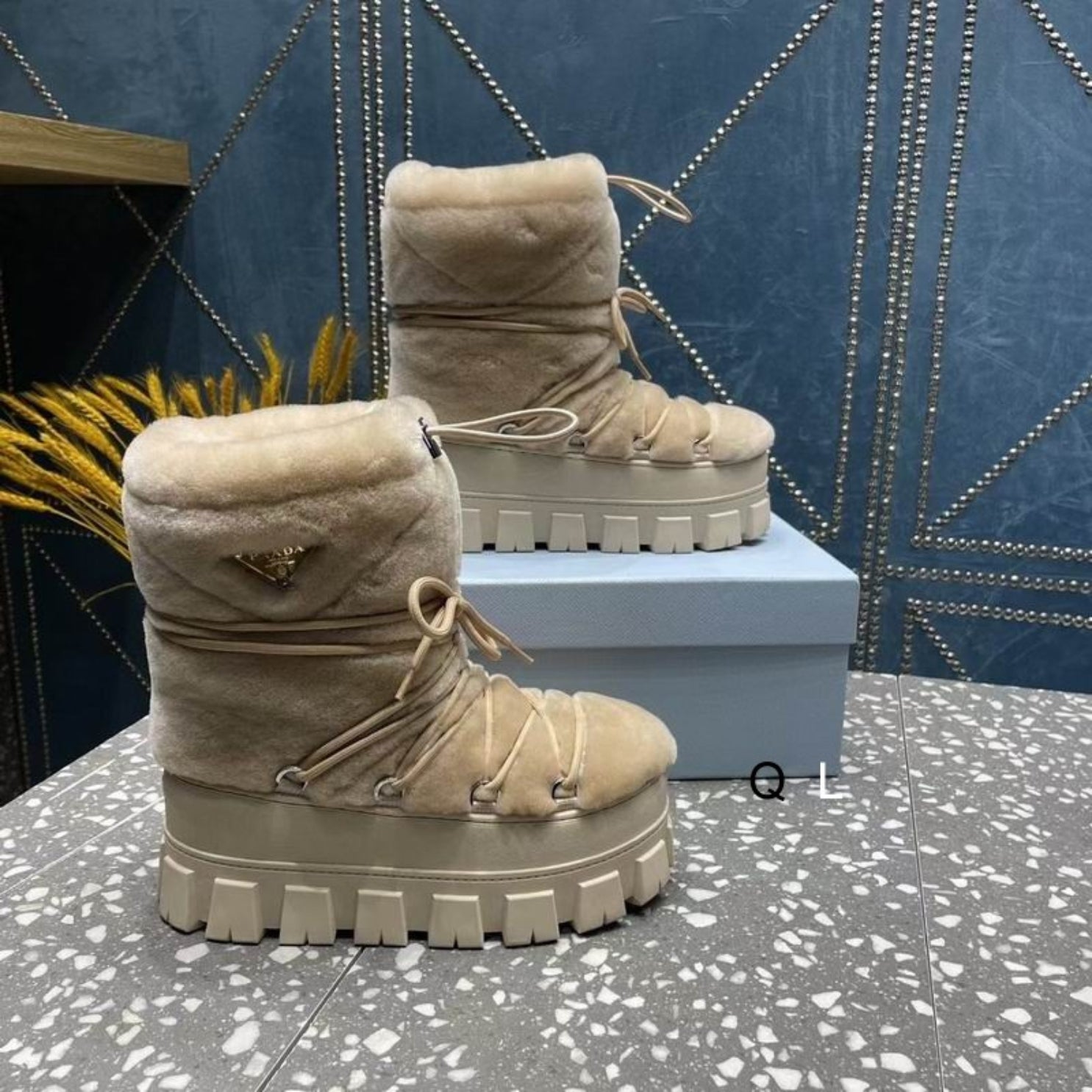 PRD Apres Beige Boots with Fur