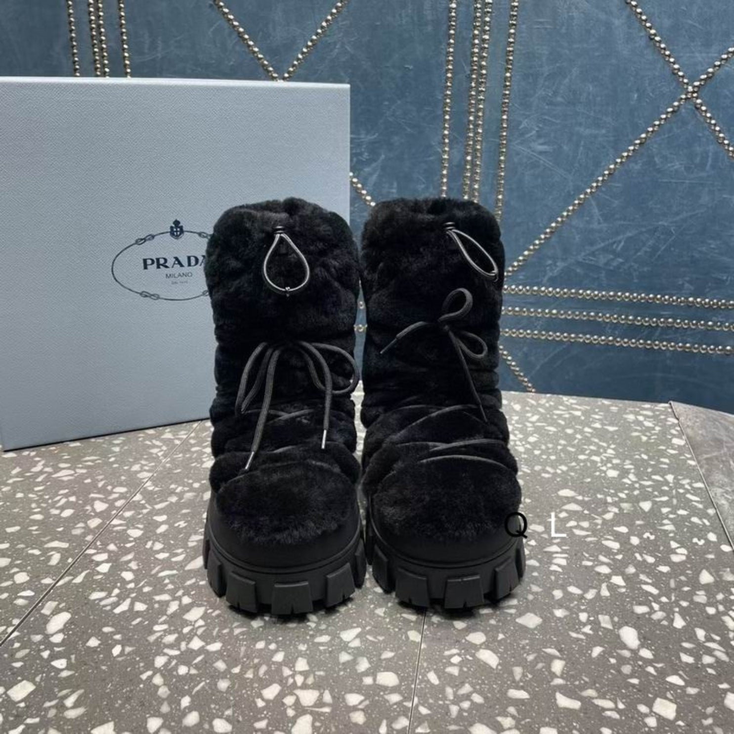 PRD Apres Black Boots with Fur
