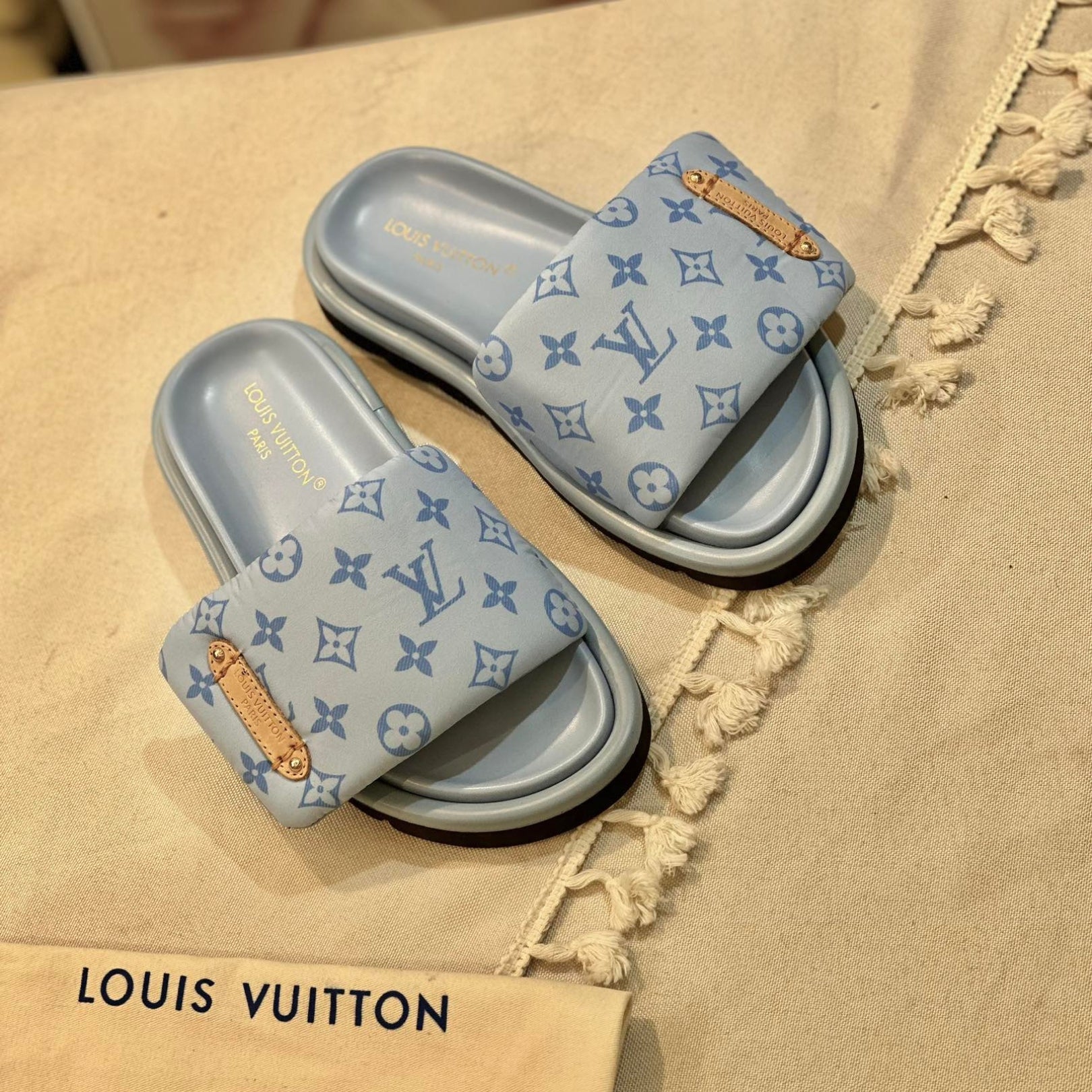 Lv Pool Pillow Flat Comfort Blue Flip Flops