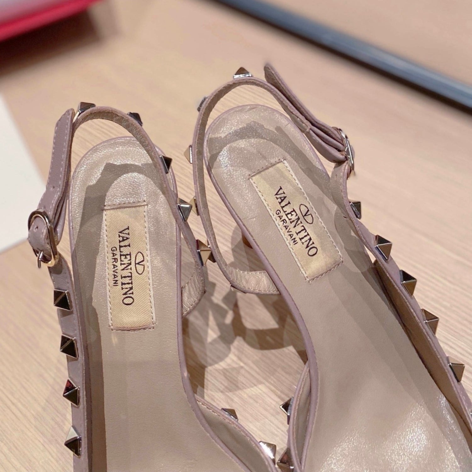 VLT Beige Leather Pump with Side Details, 9cm Heel