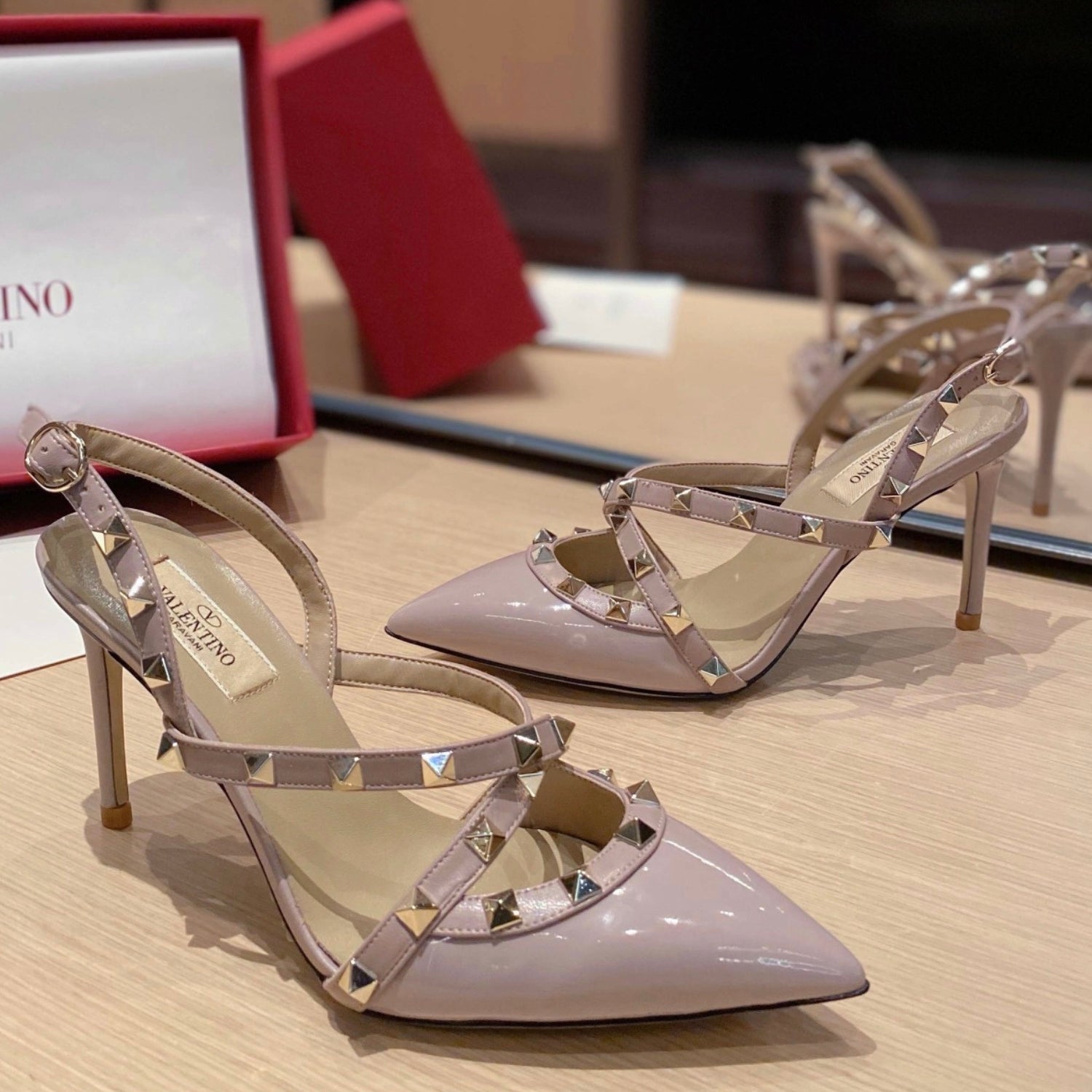 VLT Beige Leather Pump with Upper Details, 9cm Heel