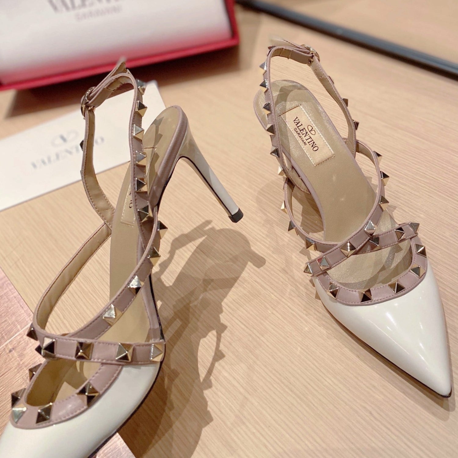 VLT White Leather Pumps with Upper Details, 9cm Heel