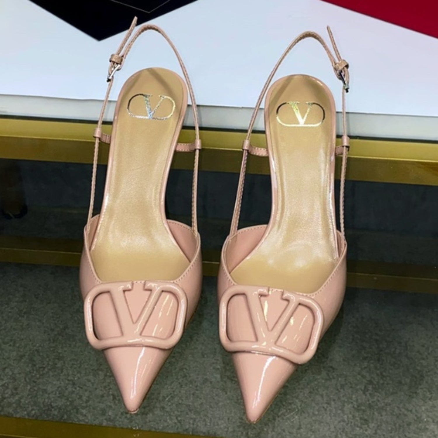 VLT Pink Leather Pumps with Front Logo 8cm Heel