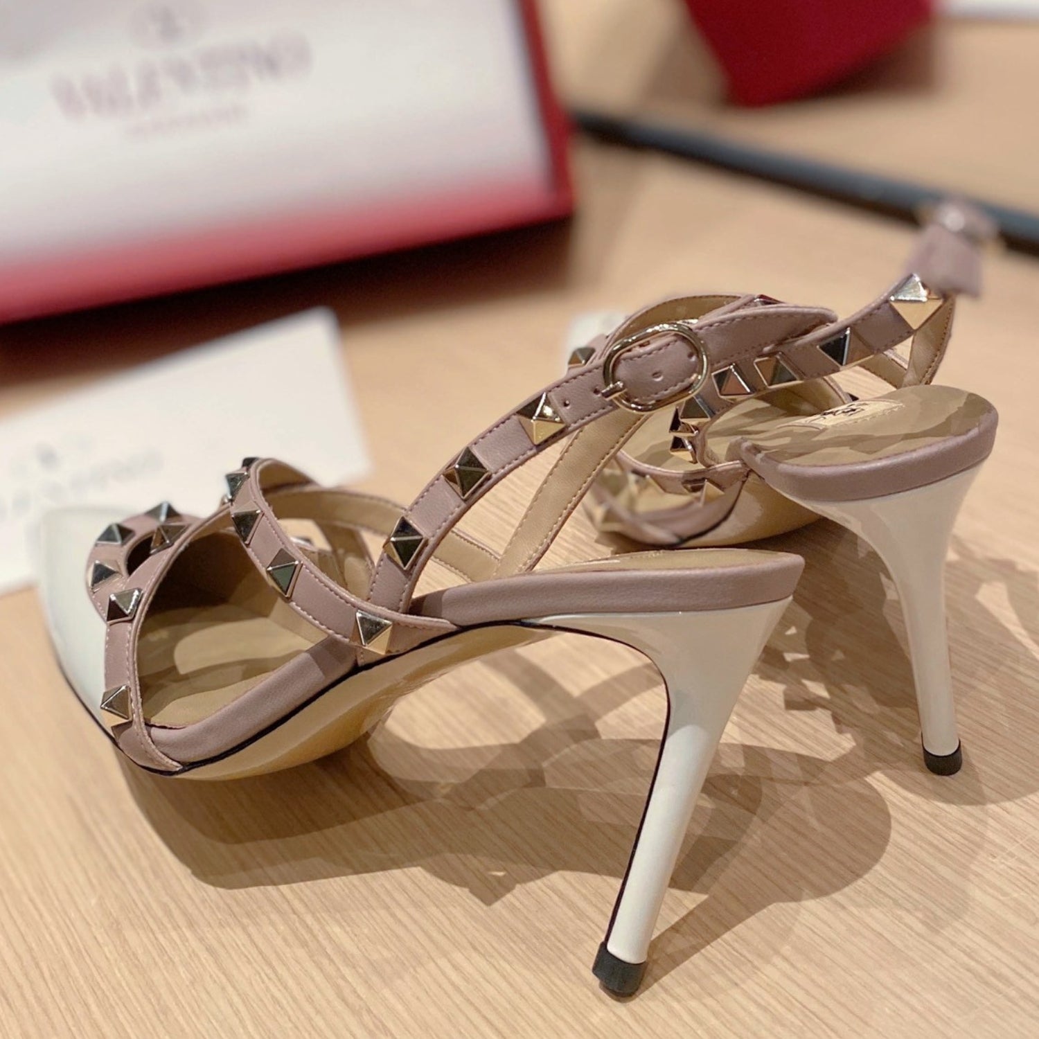 VLT White Leather Pumps with Upper Details, 9cm Heel