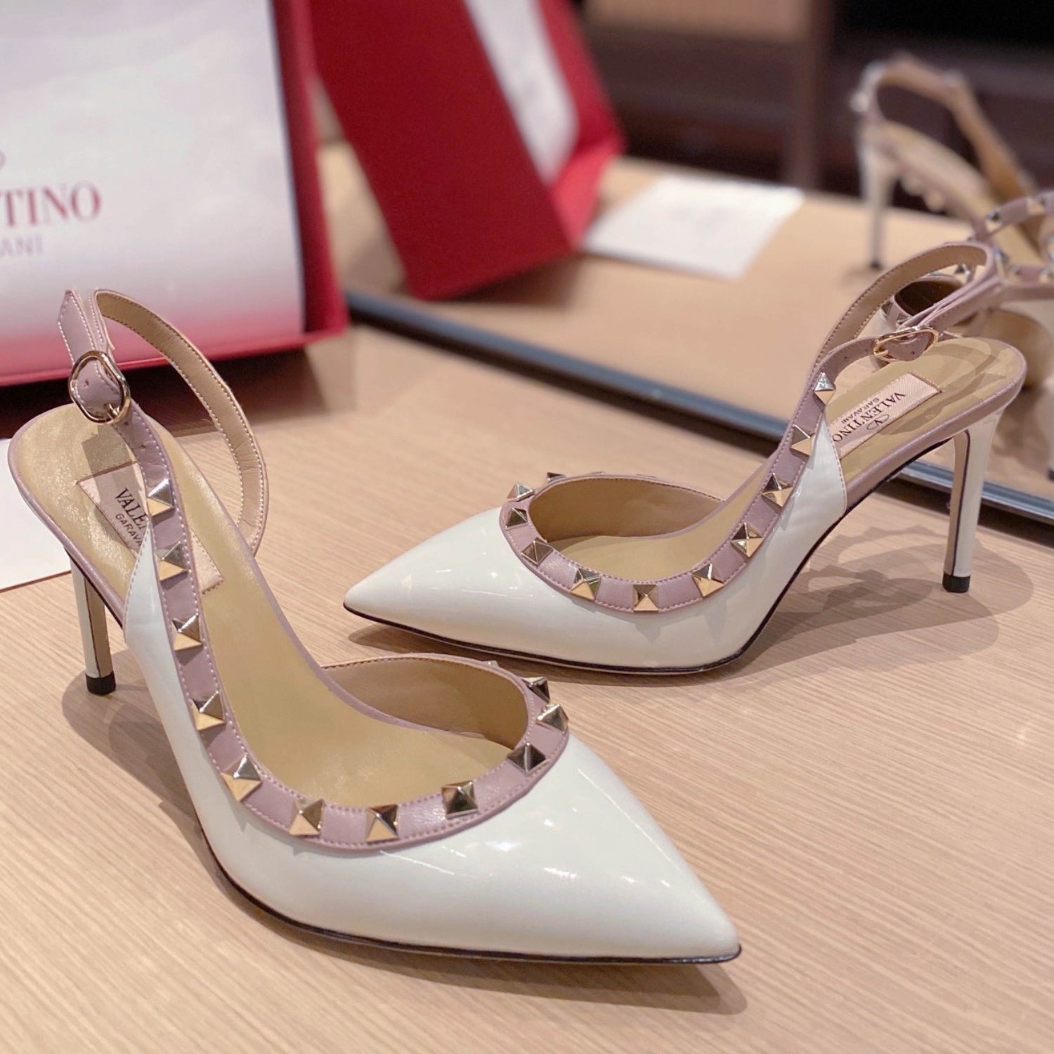 VLT White Leather Pumps with Side Details, 9cm Heel