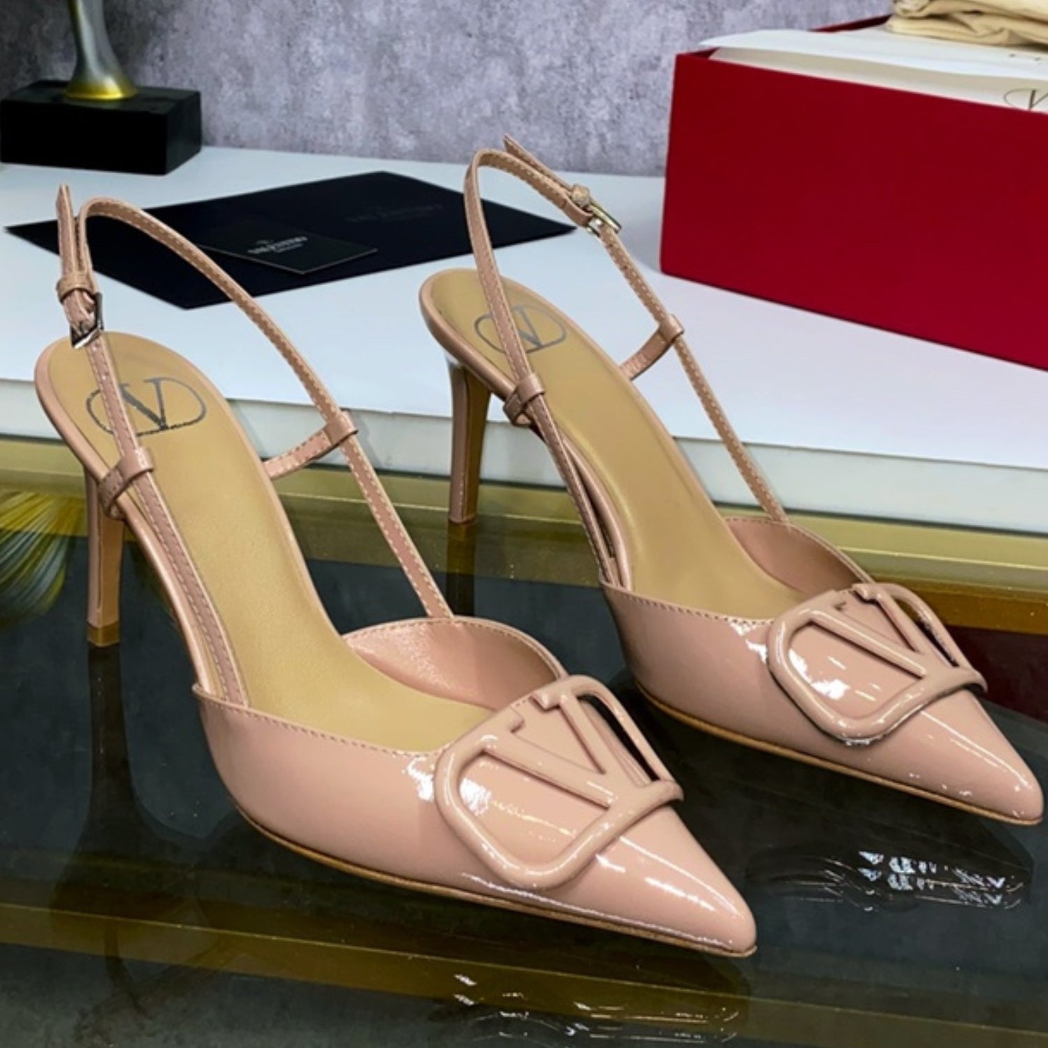 VLT Pink Leather Pumps with Front Logo 8cm Heel