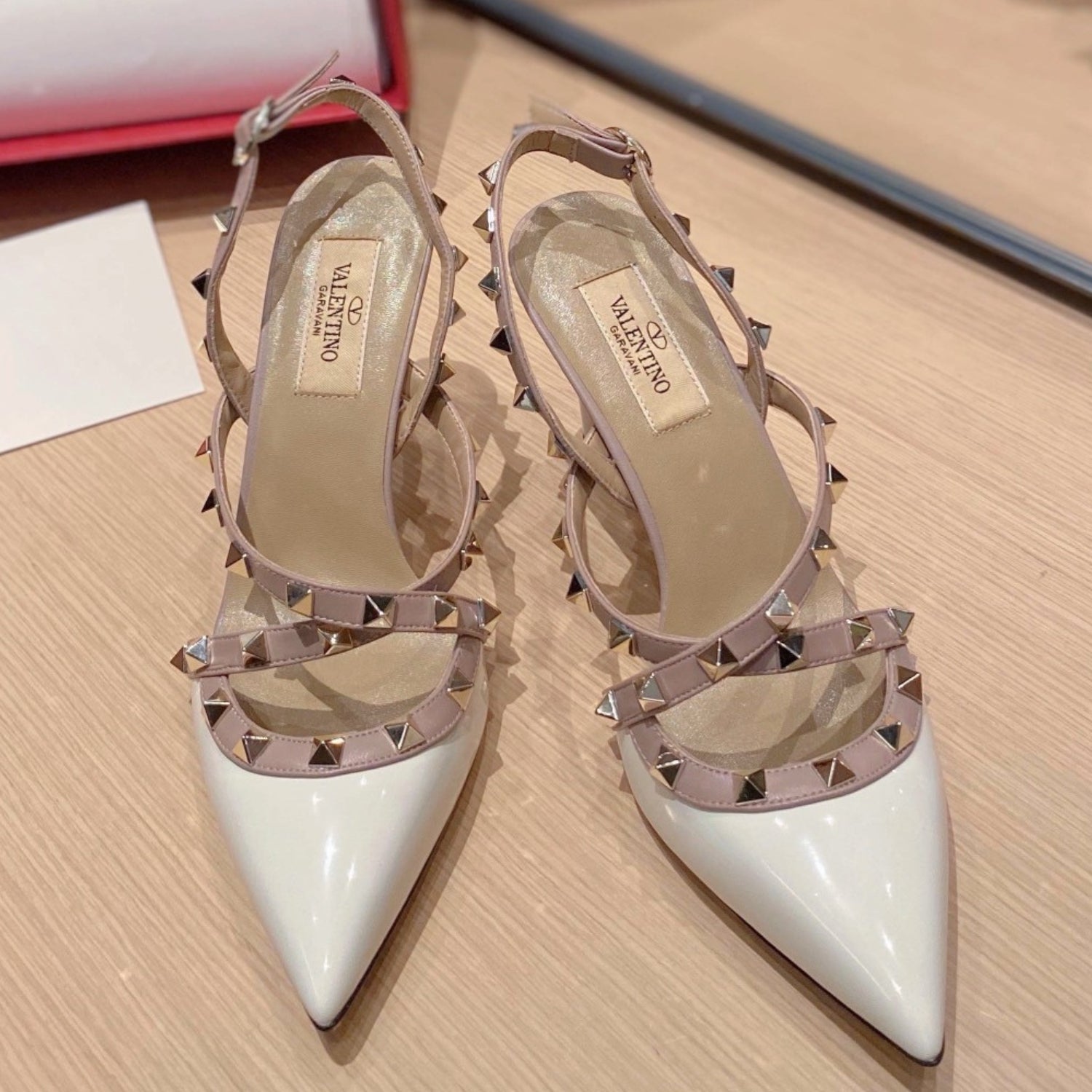 VLT White Leather Pumps with Upper Details, 9cm Heel