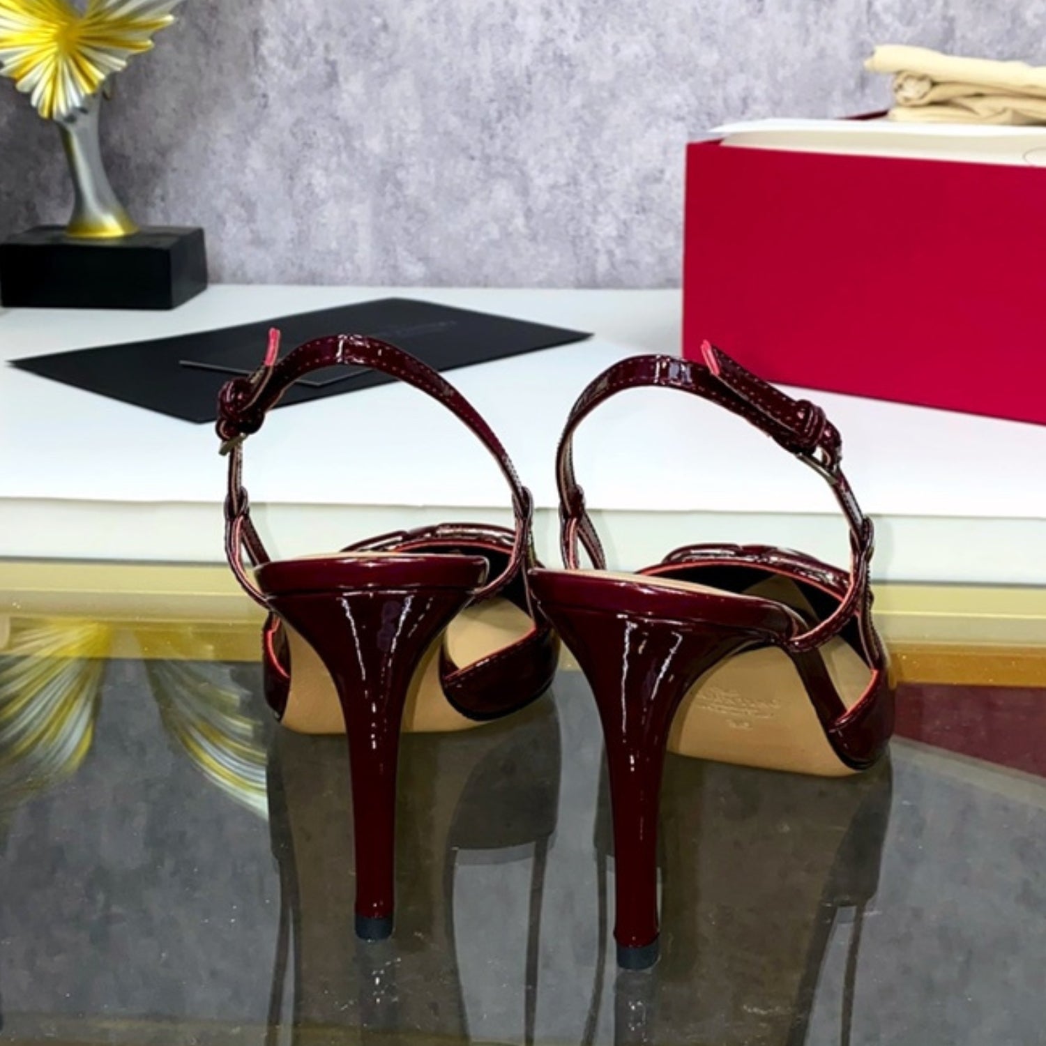 VLT Wine Leather Pumps with Front Logo 8cm Heel