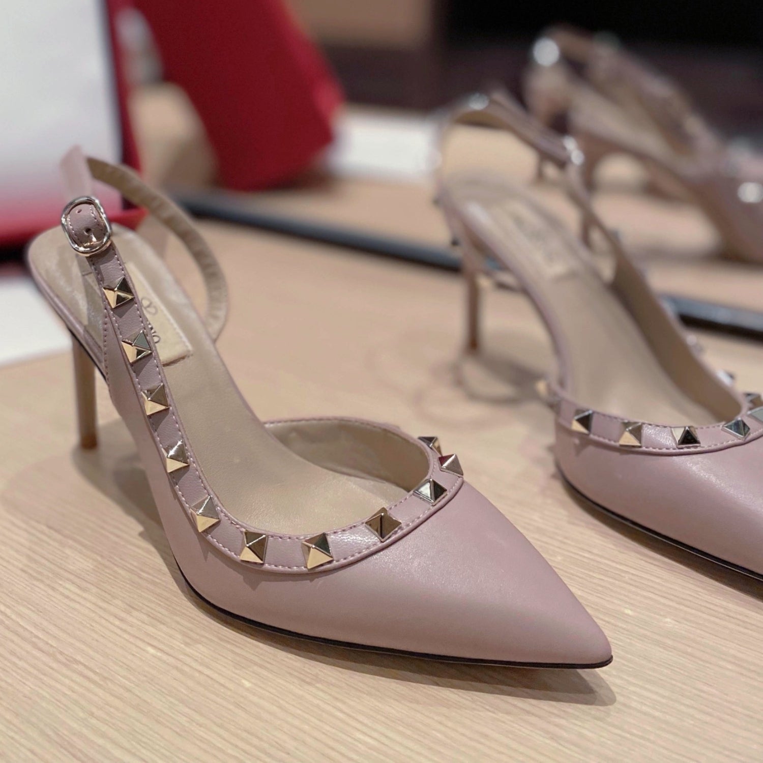 VLT Beige Leather Pump with Side Details, 9cm Heel
