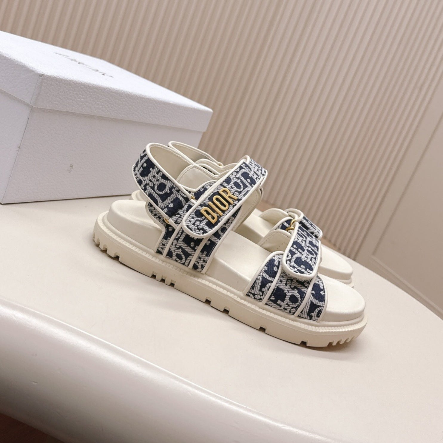 Dio Dioract White and Blue Sandal