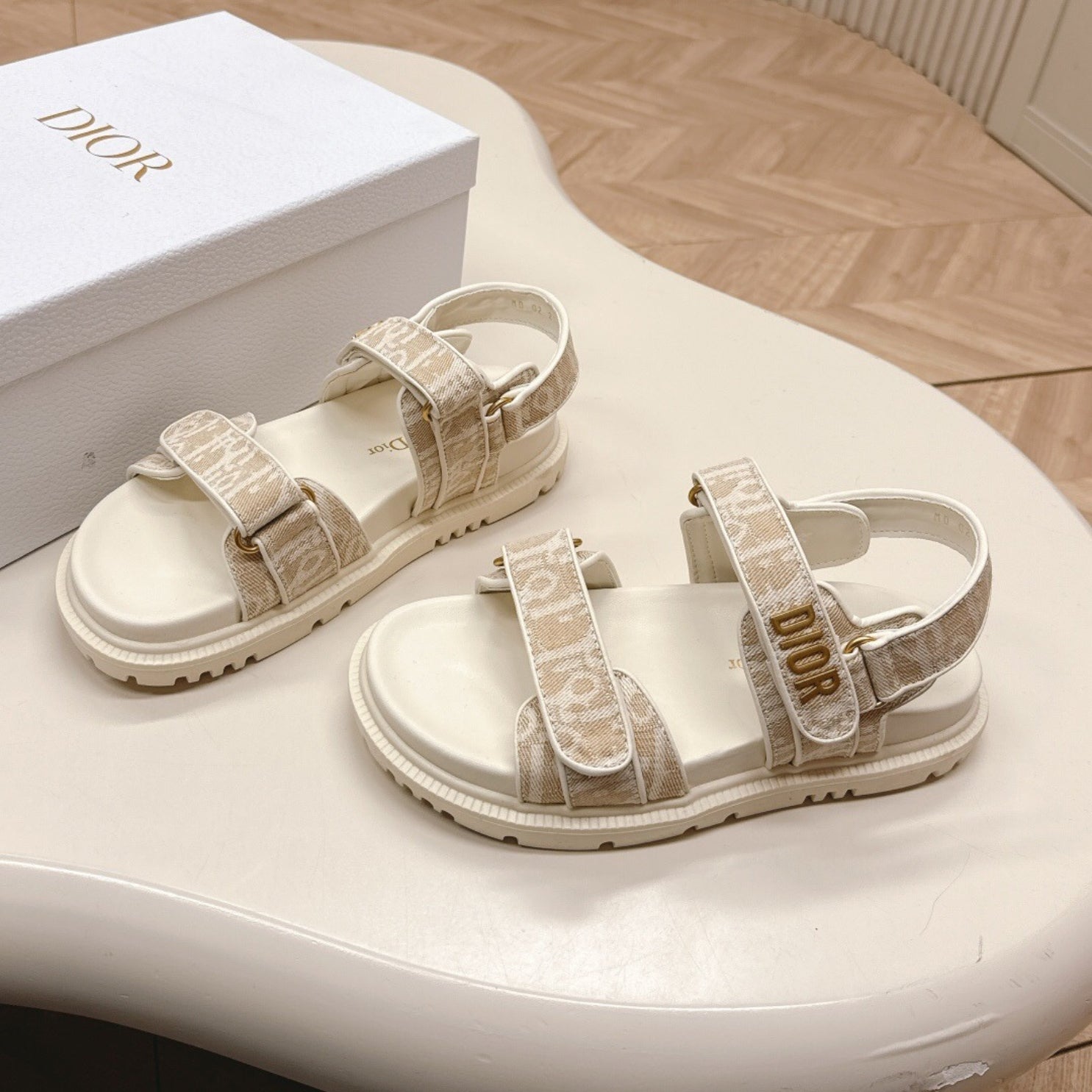 White and Beige Dio Dioract Sandal