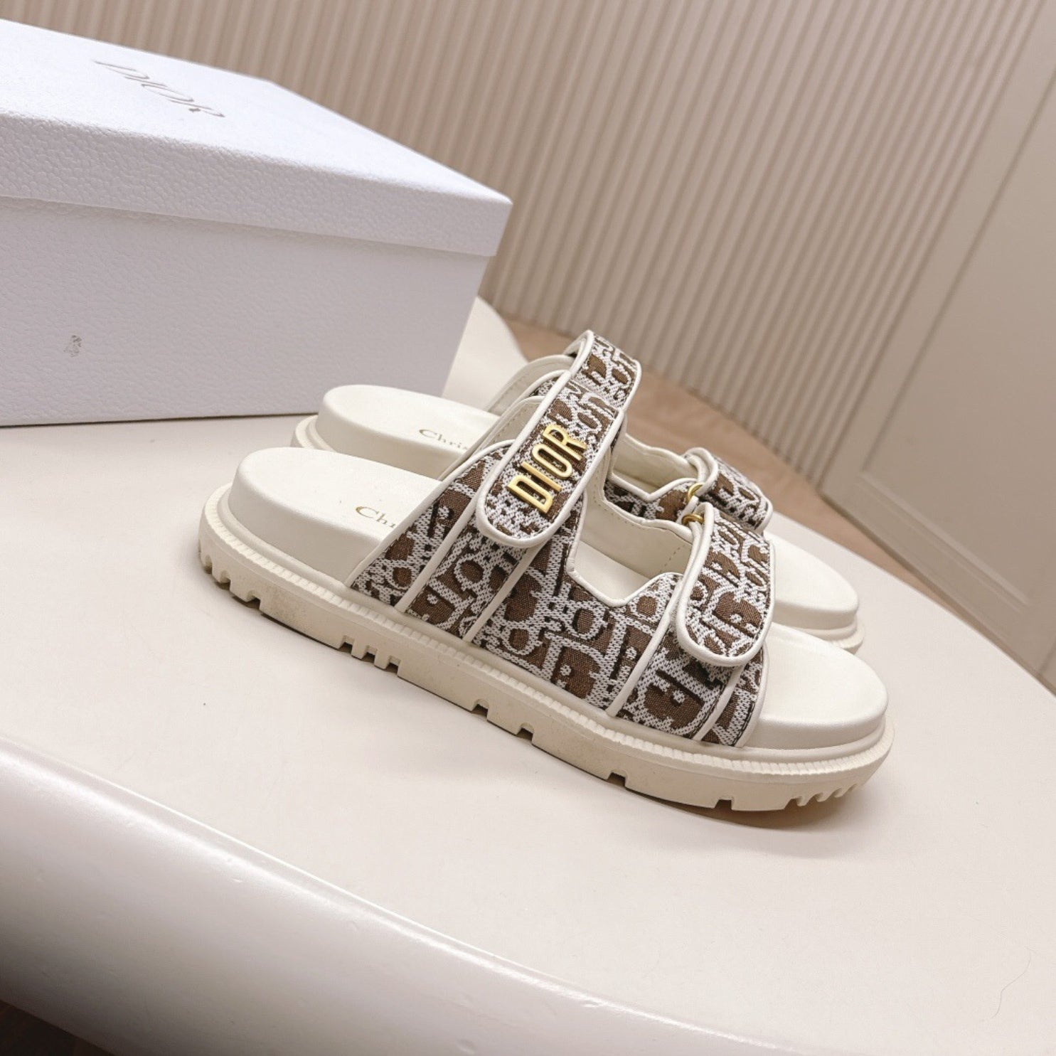 Dio Dioract Slide Sandal White and Brown