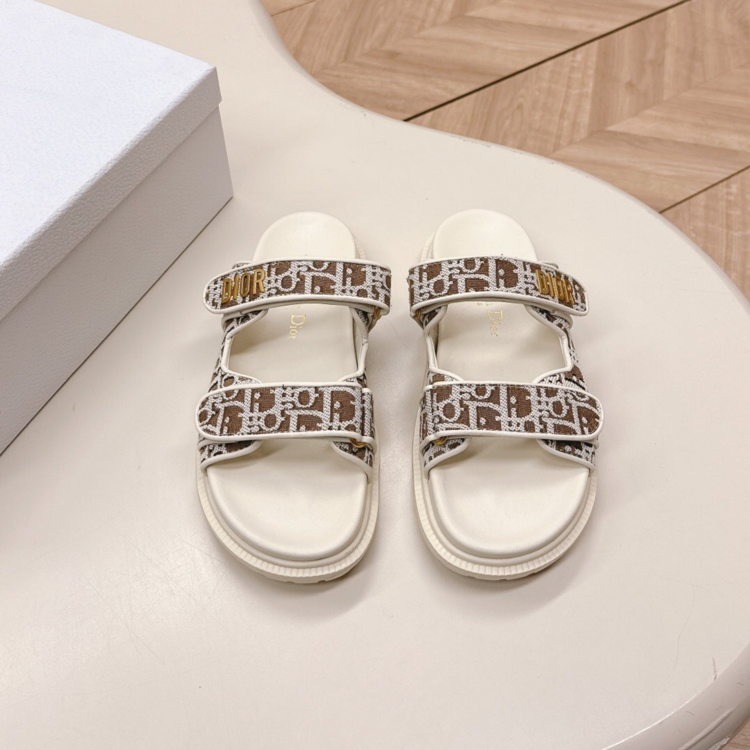 Dio Dioract Slide Sandal White and Brown