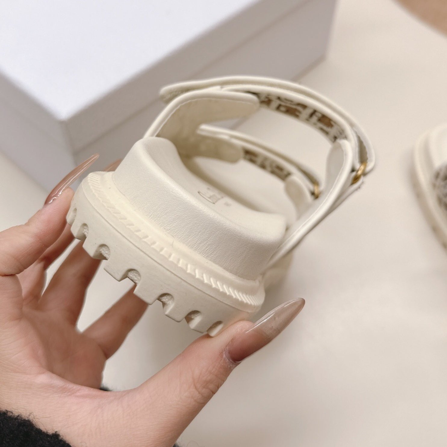 Dio Dioract Slide Sandal White and Brown