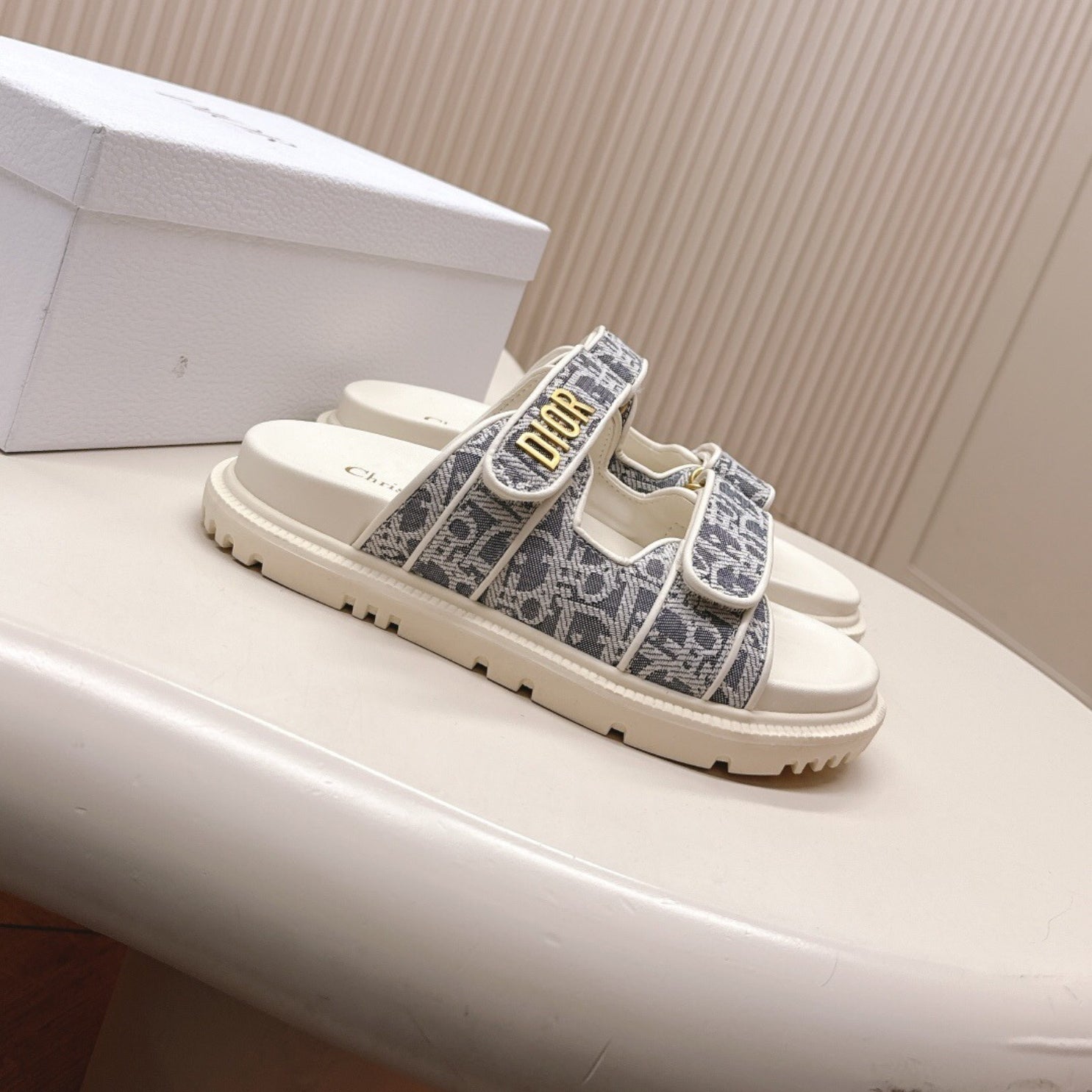 Dio Dioract Slide Sandal White and Gray