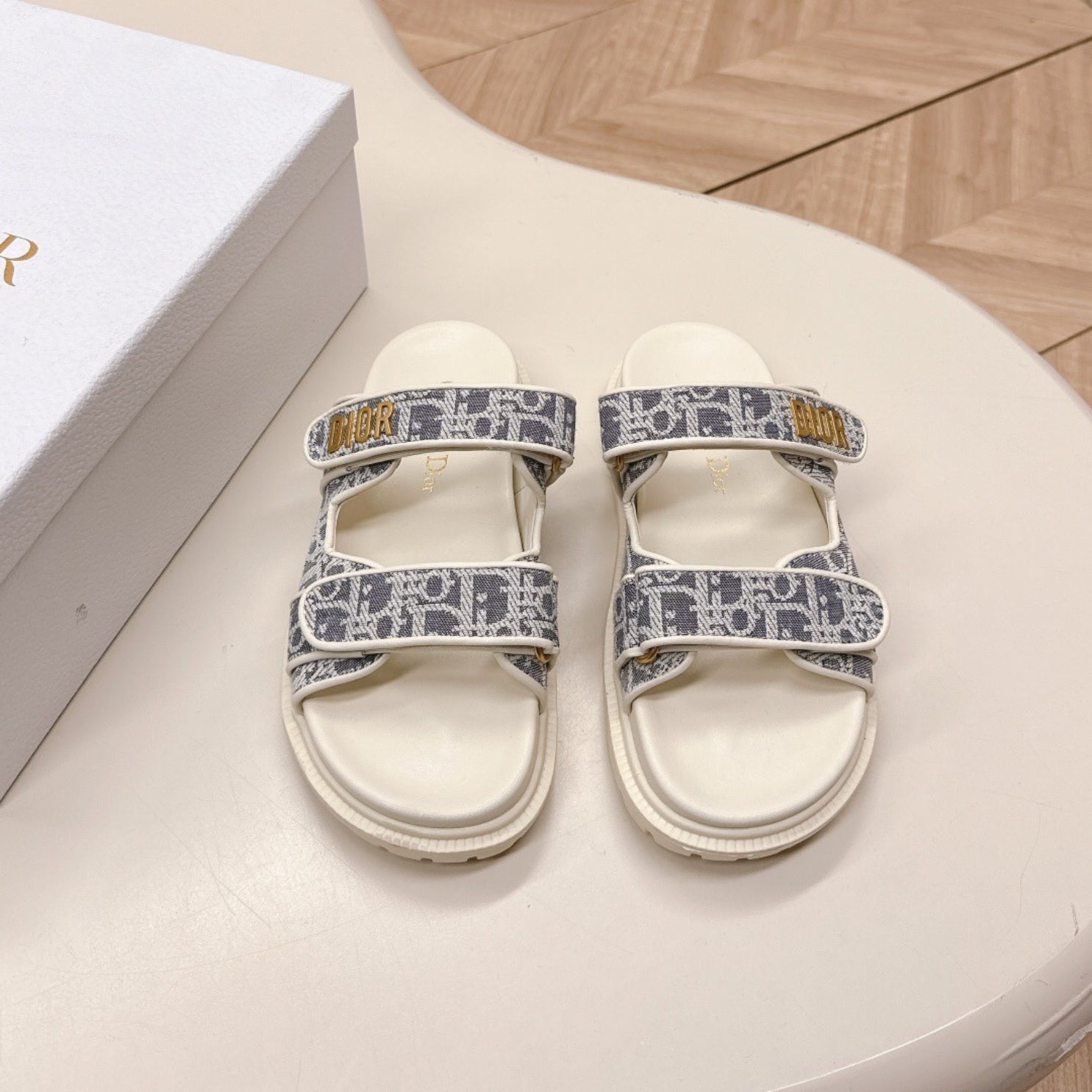 Dio Dioract Slide Sandal White and Gray