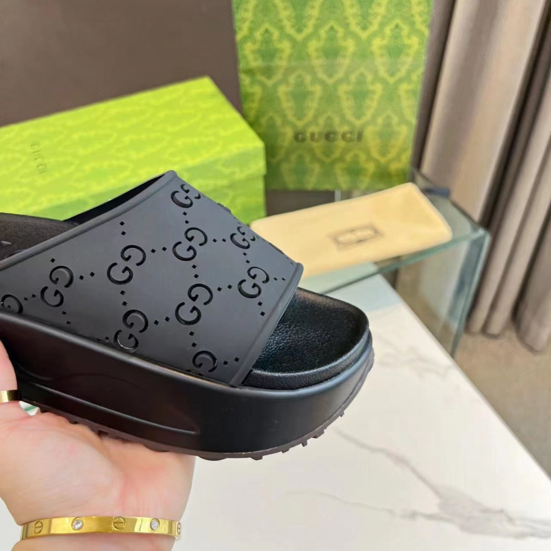 Black Canvas GG Slide Flip Flops Details