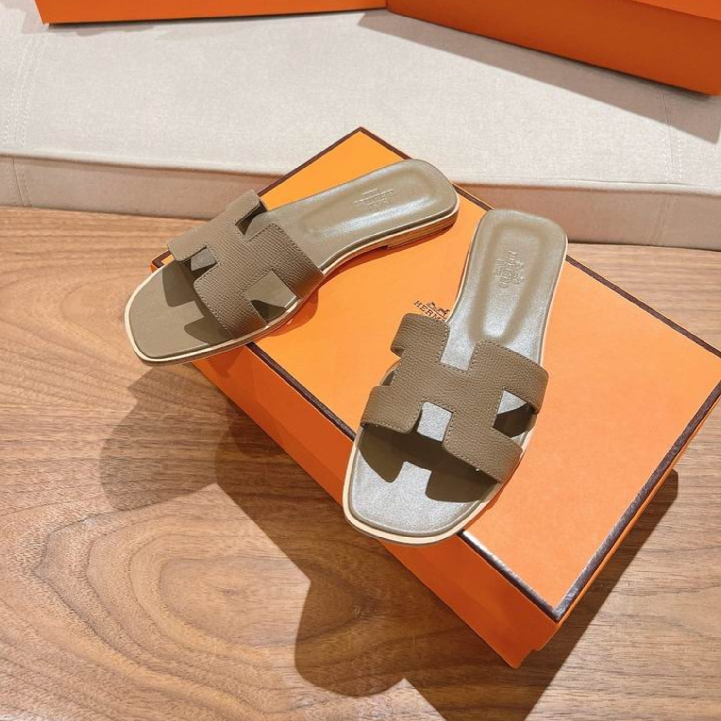HRMS Oran Light Brown Sandal