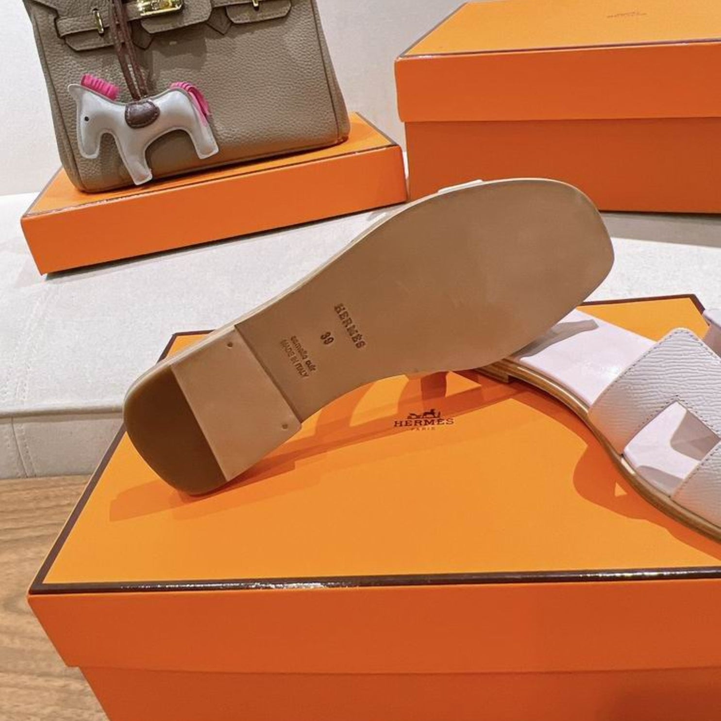 HRMS Oran Off White Sandal