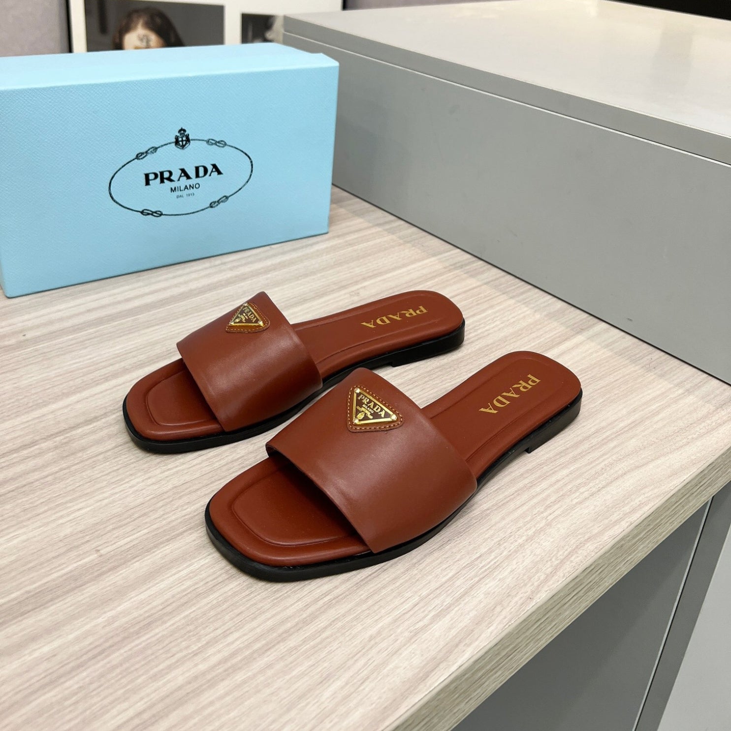 PRD Brown leather sandal with logo