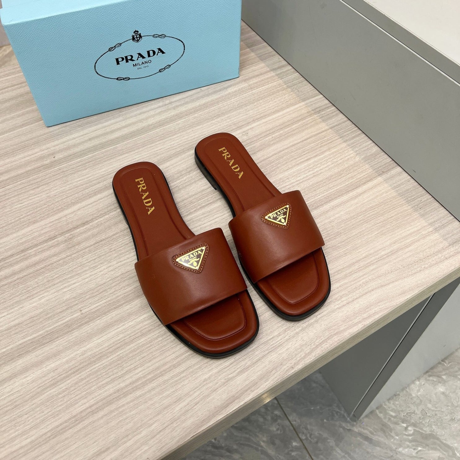 PRD Brown leather sandal with logo