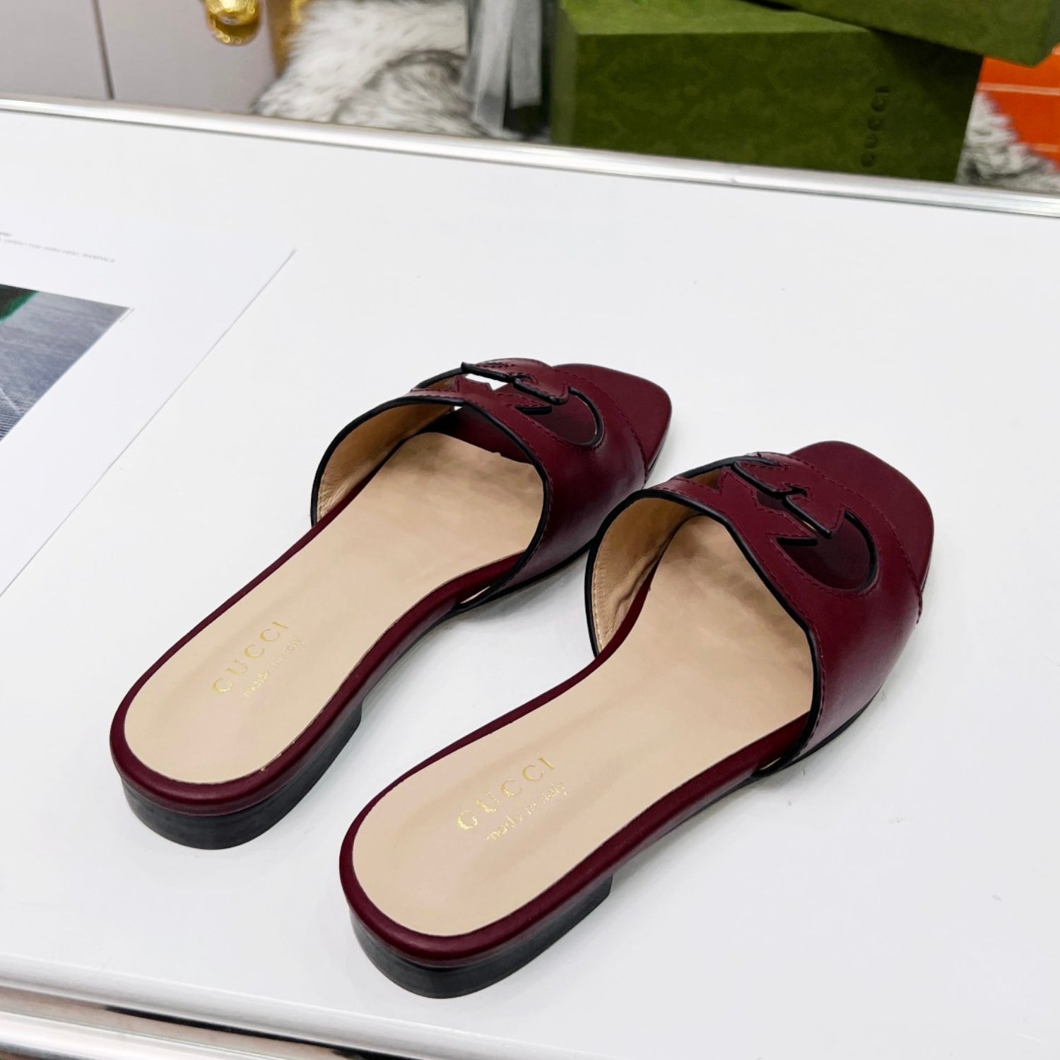 GG Leather Sandal with GG Wine Interlocking