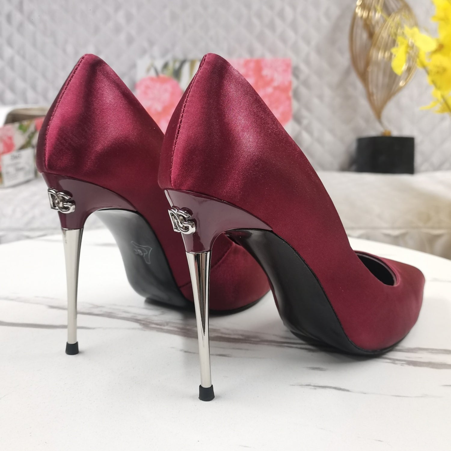 DG Wine Pumps with Logo on the 10.5cm heel