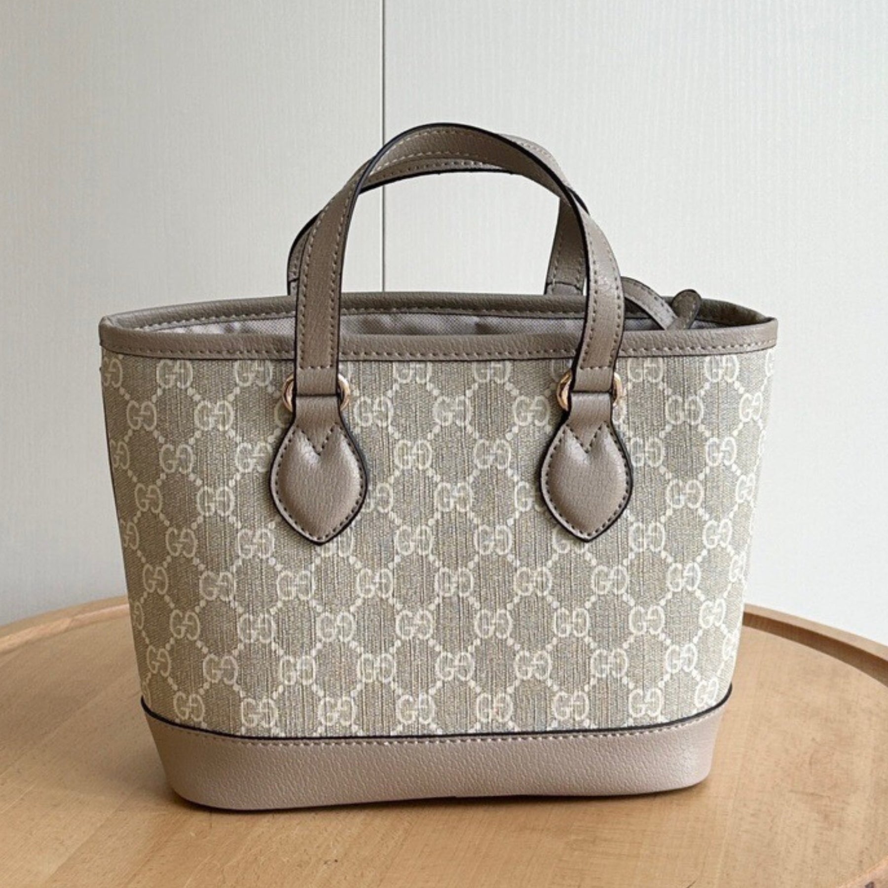 GG Ophidia Tote Mini Supreme Bag Beige and White 22cm