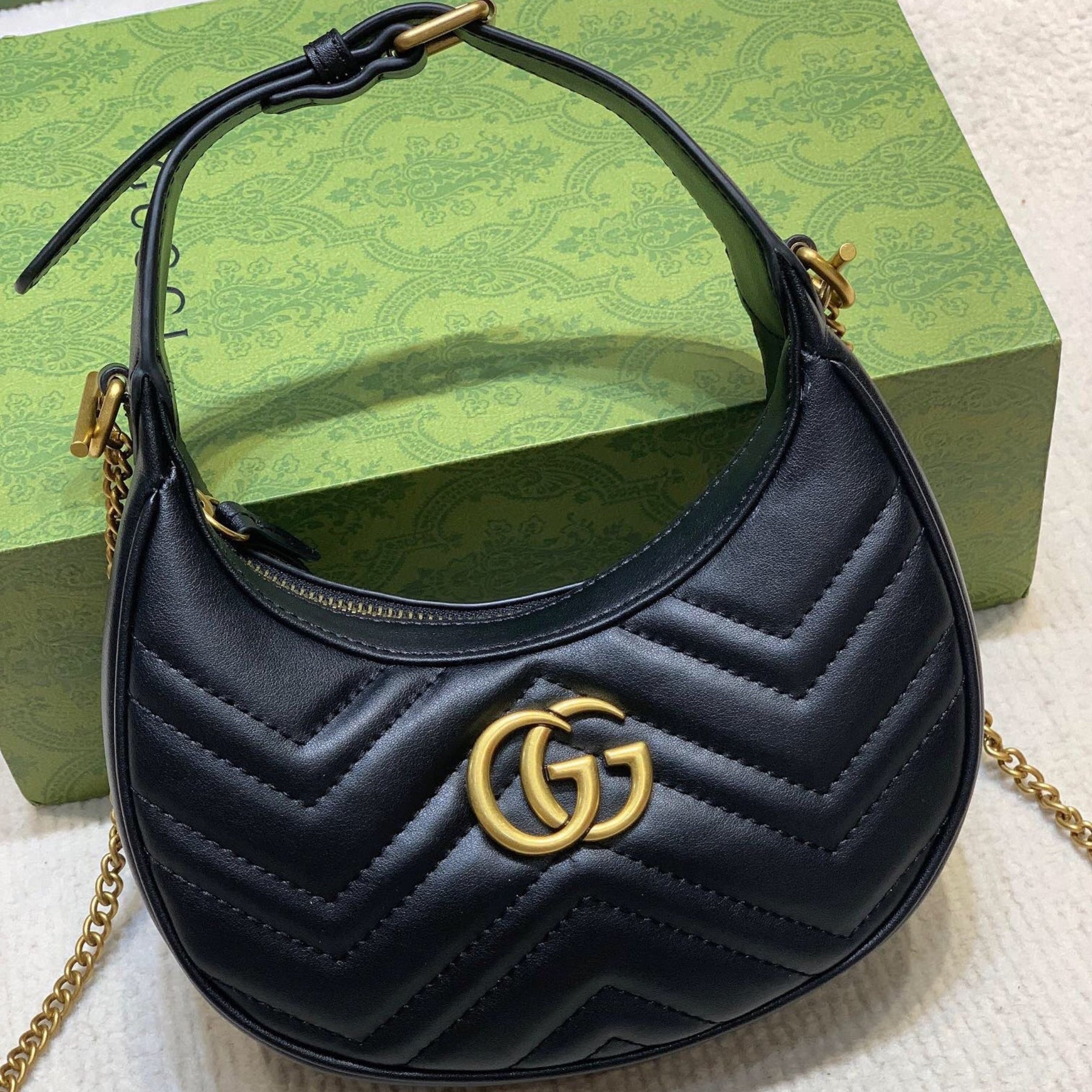 Bolsa GG Marmont Mini half-moon Preta 21cm