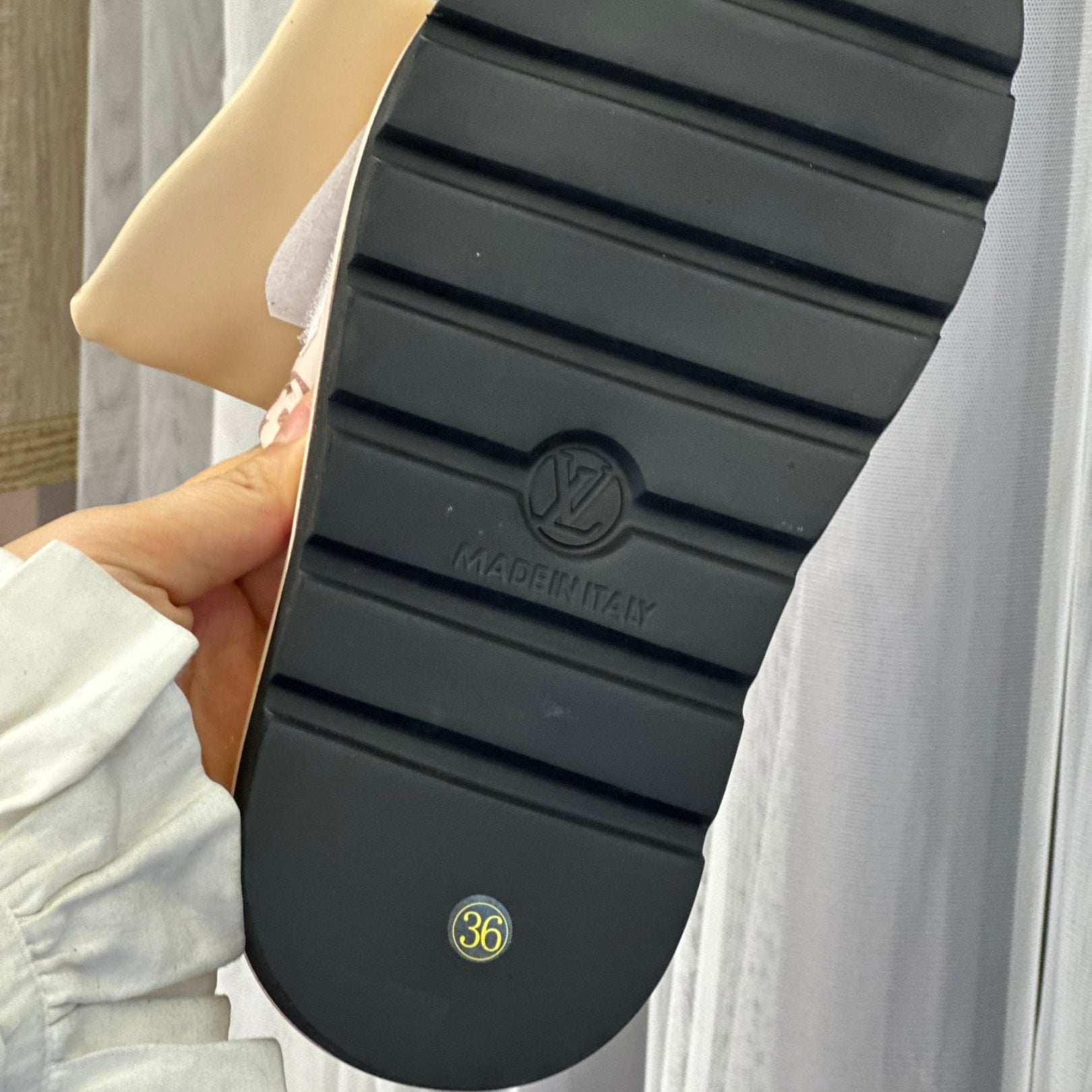 Lv pool pillow flat comfort Beige flip flops