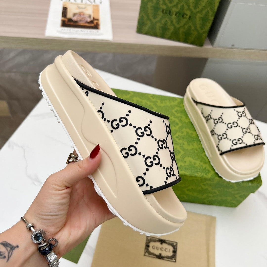 GG Beige Canvas Black Slide Flip Flops Details