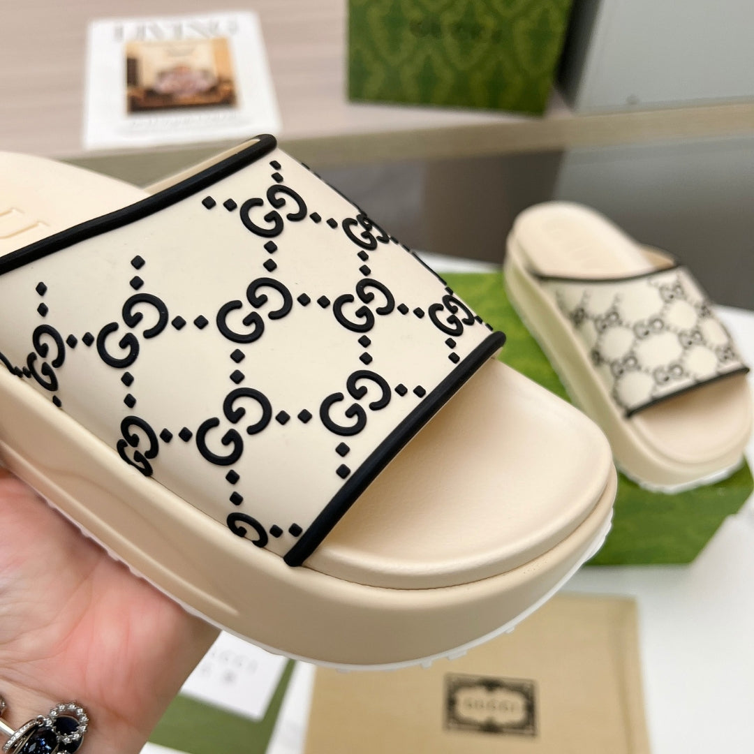 GG Beige Canvas Black Slide Flip Flops Details