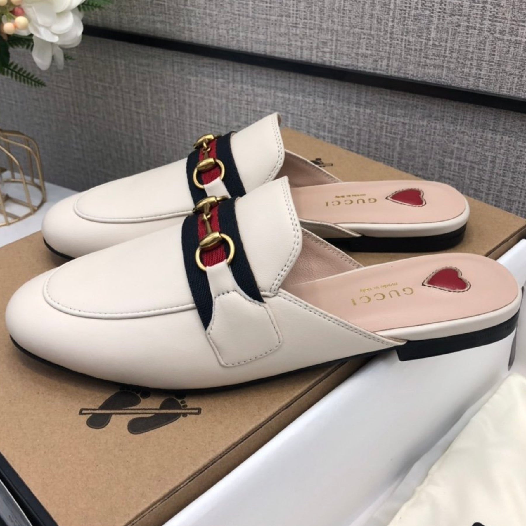 GG Princetown Off-White Leather Mule with Strap