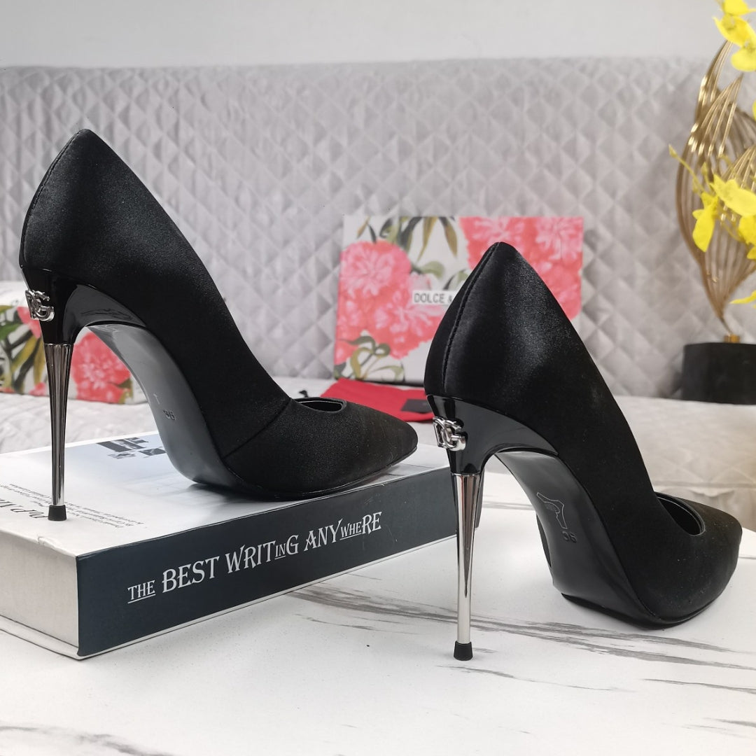 Black DG Pumps with Logo on 10.5cm heel