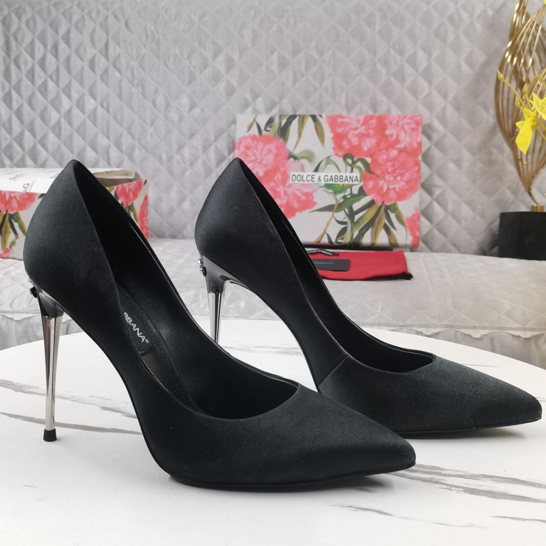 Black DG Pumps with Logo on 10.5cm heel