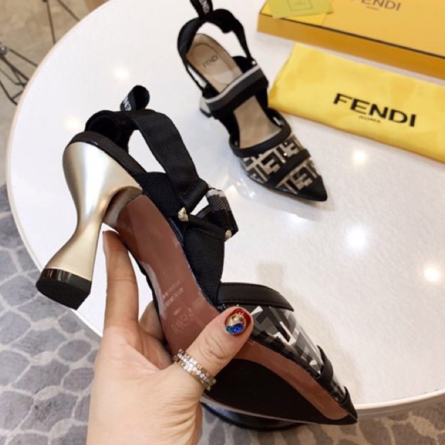 FND Black Pumps with Leather Canvas and 9.5cm Heel
