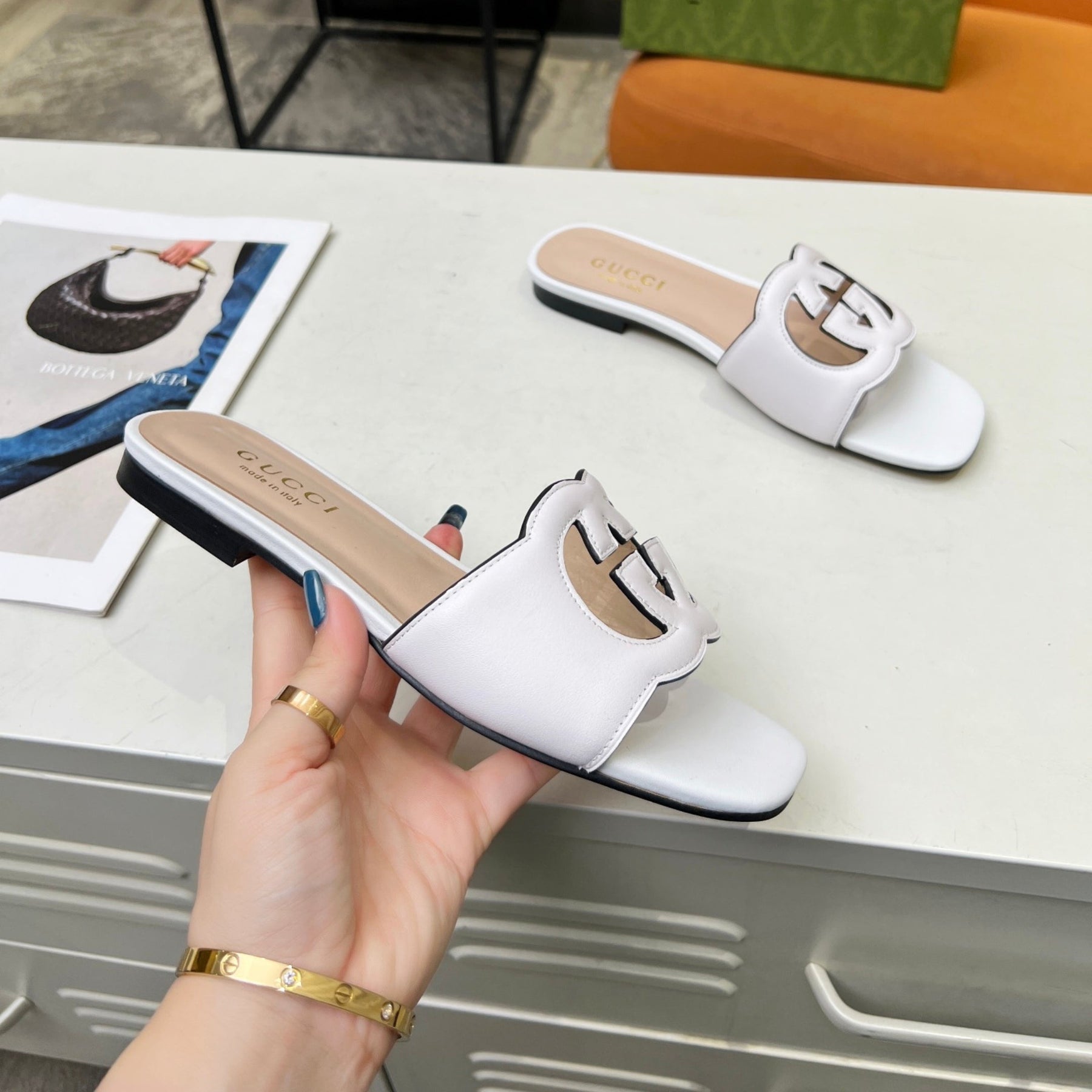 GG Leather Sandal with GG Interlocking in White