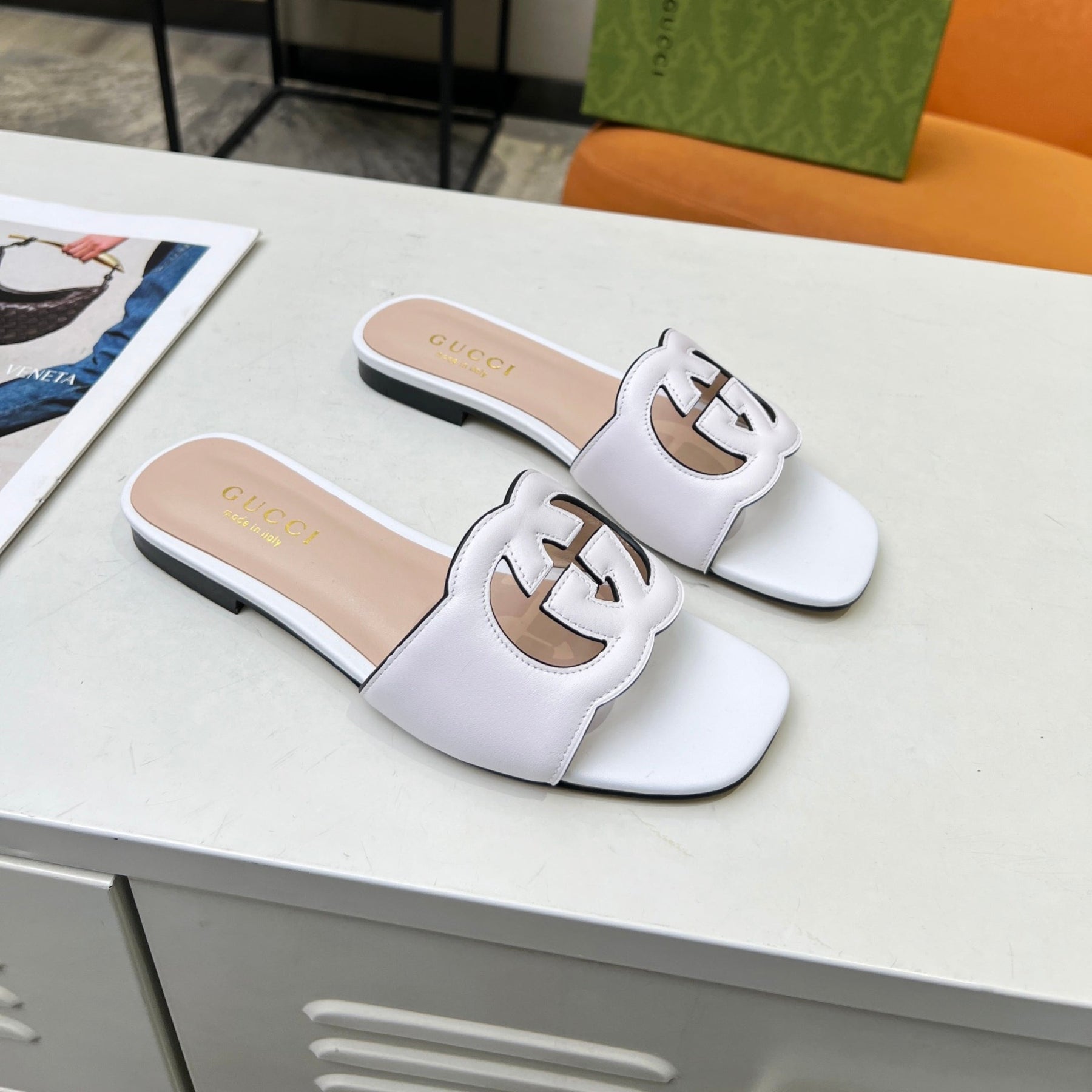 GG Leather Sandal with GG Interlocking in White