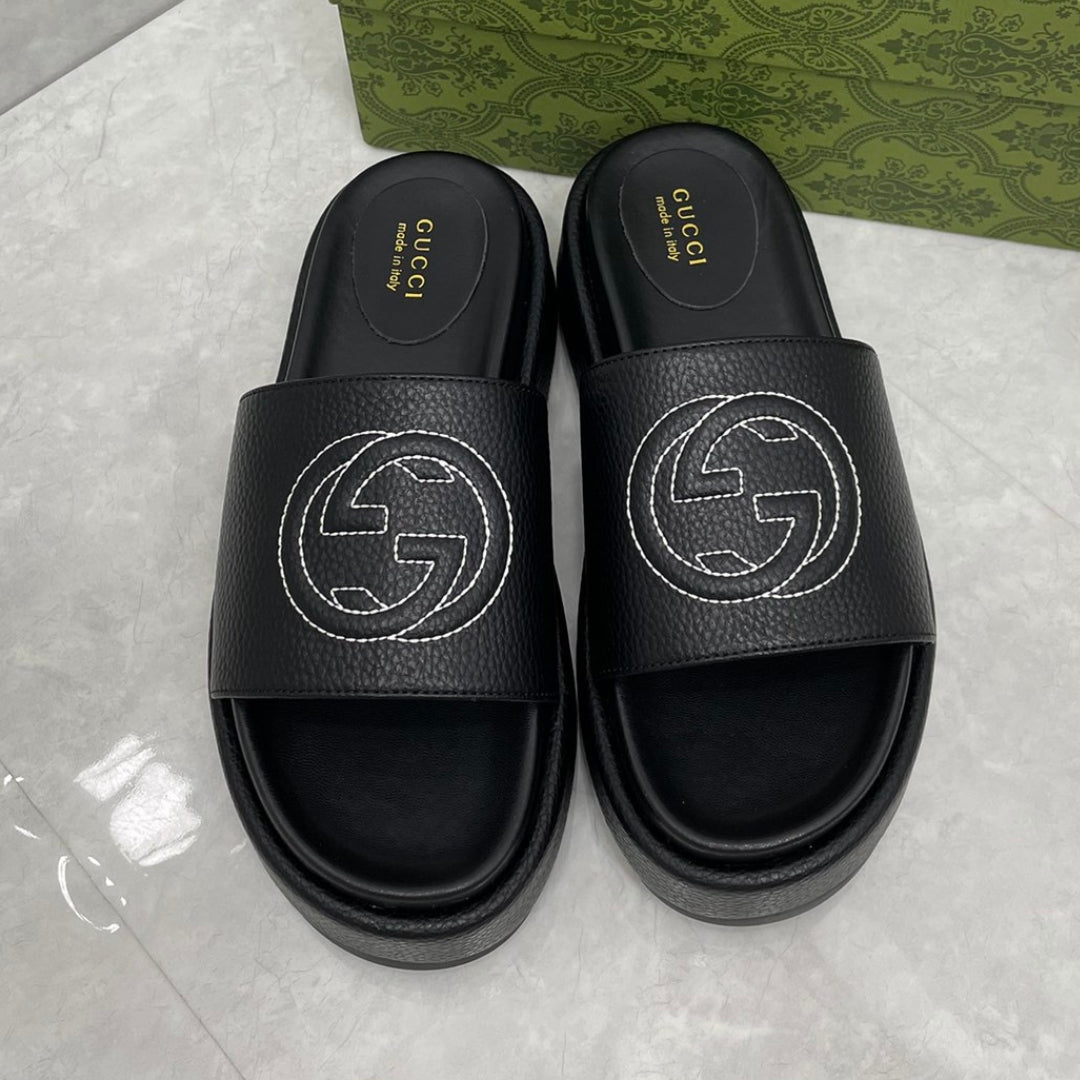 Sandália GG Plataforma Slider Couro Preto interlocking